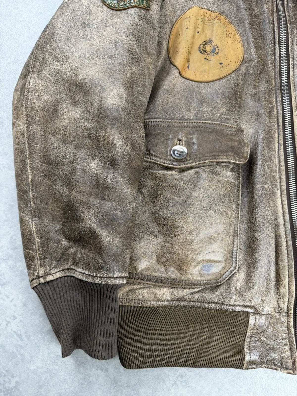 Vintage Vintage Traders A-2 Distressed Leather Flight Jacket Size 54 Size US L / EU 52-54 / 3 - 2 Thumbnail