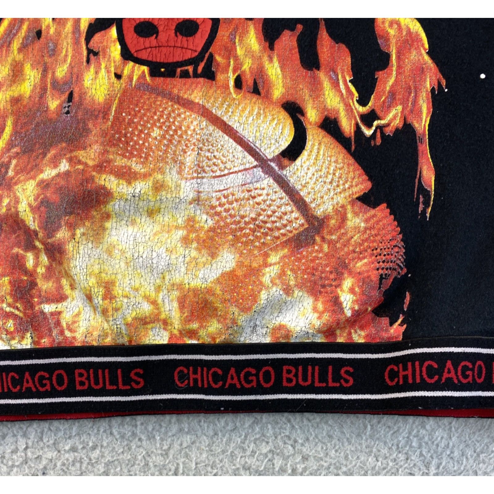 Vintage Chicago Bulls Graphic T-Shirt Women's Size L Black Short Sleeve Dri-Fit NBA Sports Size L / US 10 / IT 46 - 2 Thumbnail