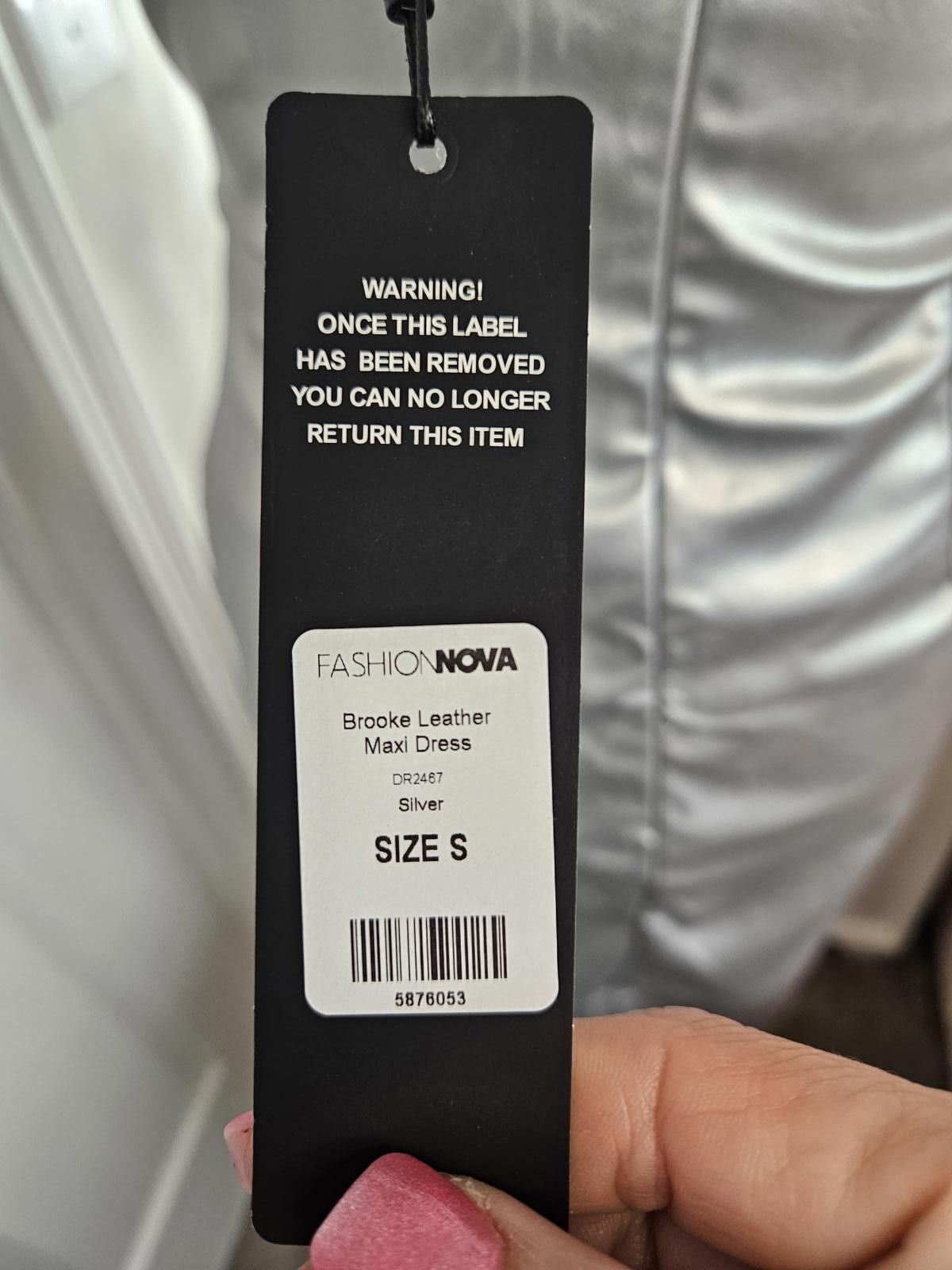 Fashion Nova Nwt Silver Plunge Dress with Chain Straps #242 Size S / US 4 / IT 40 - 7 Thumbnail