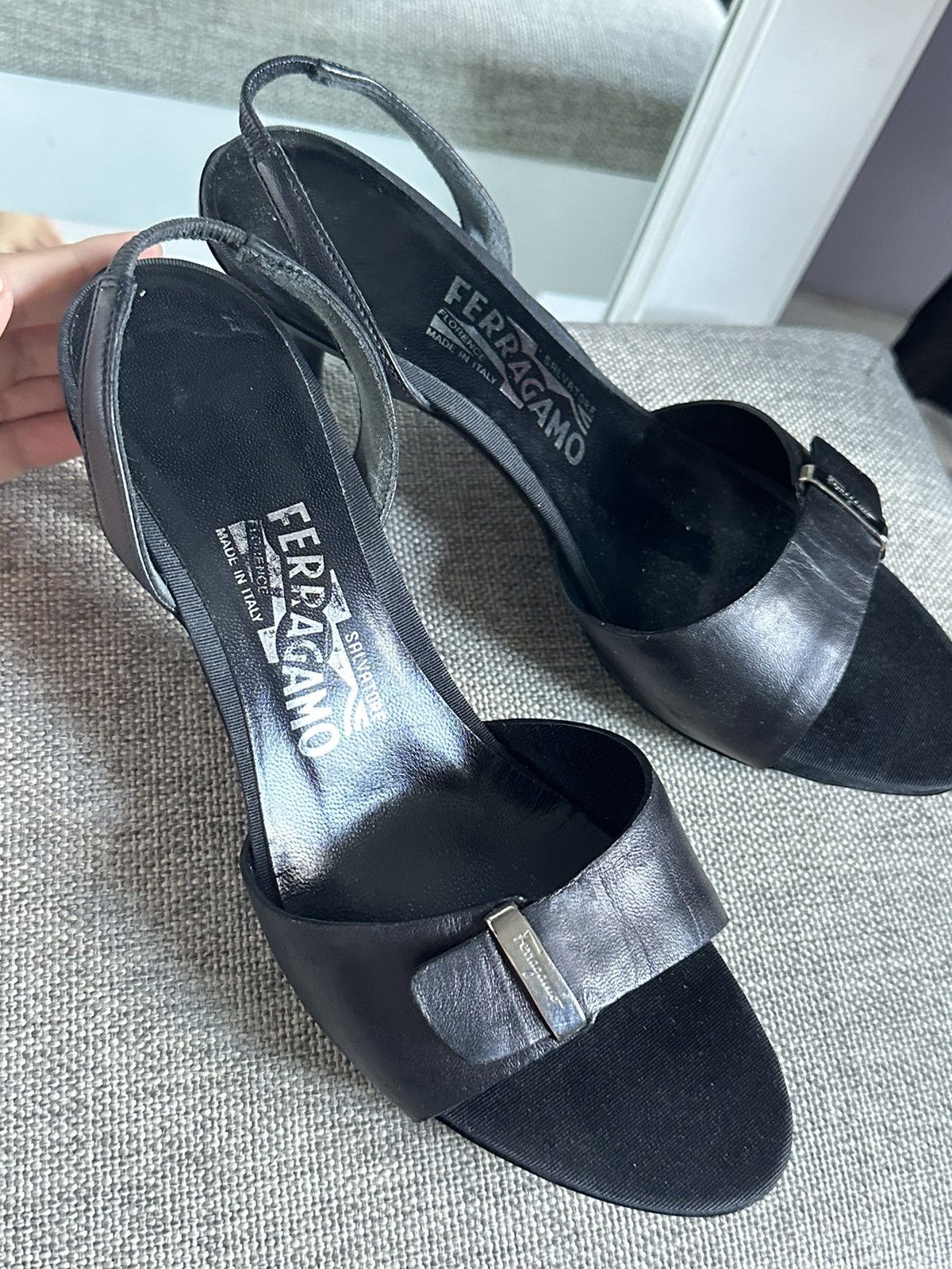 Salvatore Ferragamo Salvadore Ferragamo black heel Size US 7 / IT 37 - 5 Thumbnail