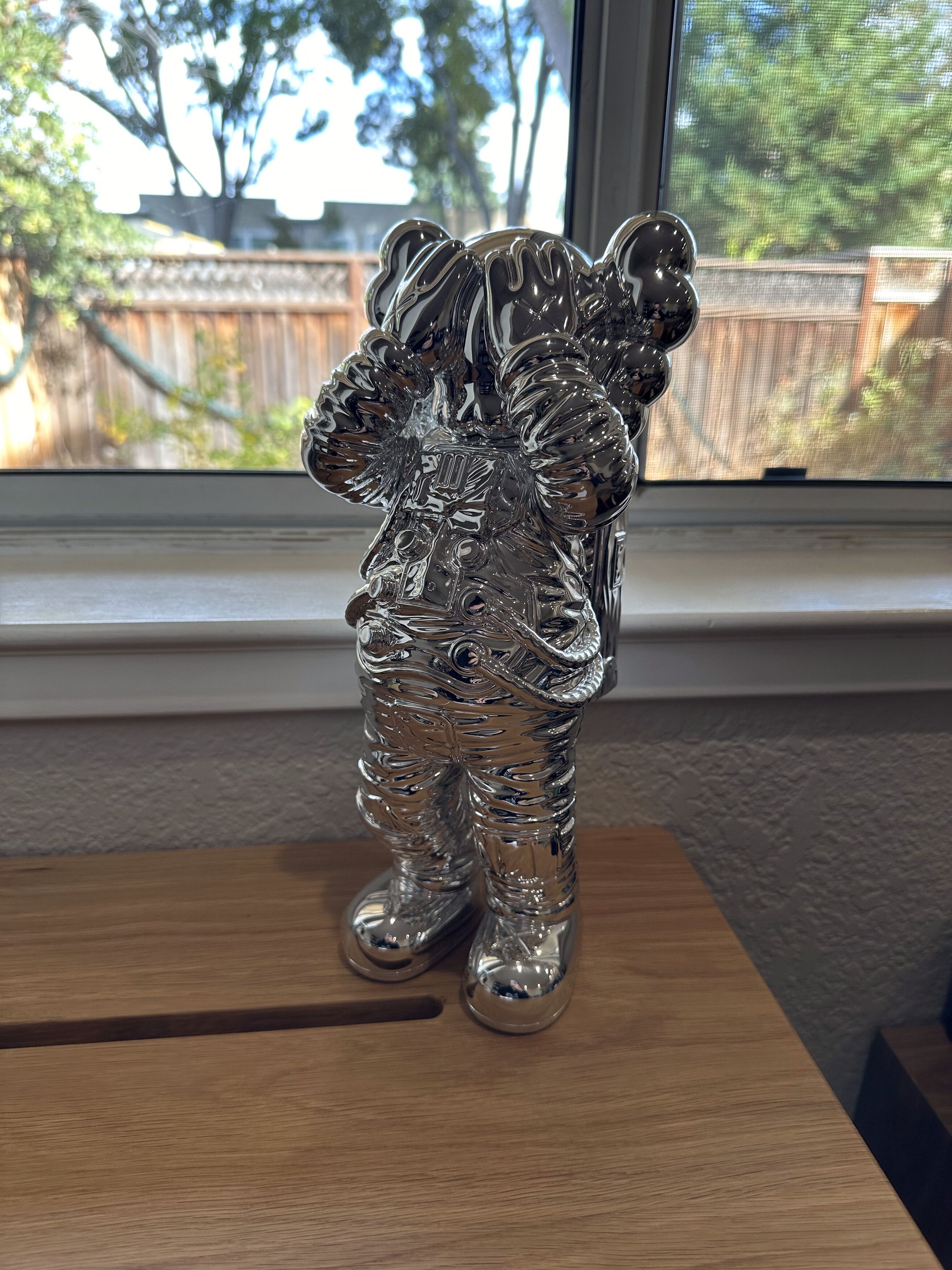 Pre-owned Kaws Holiday (silver)