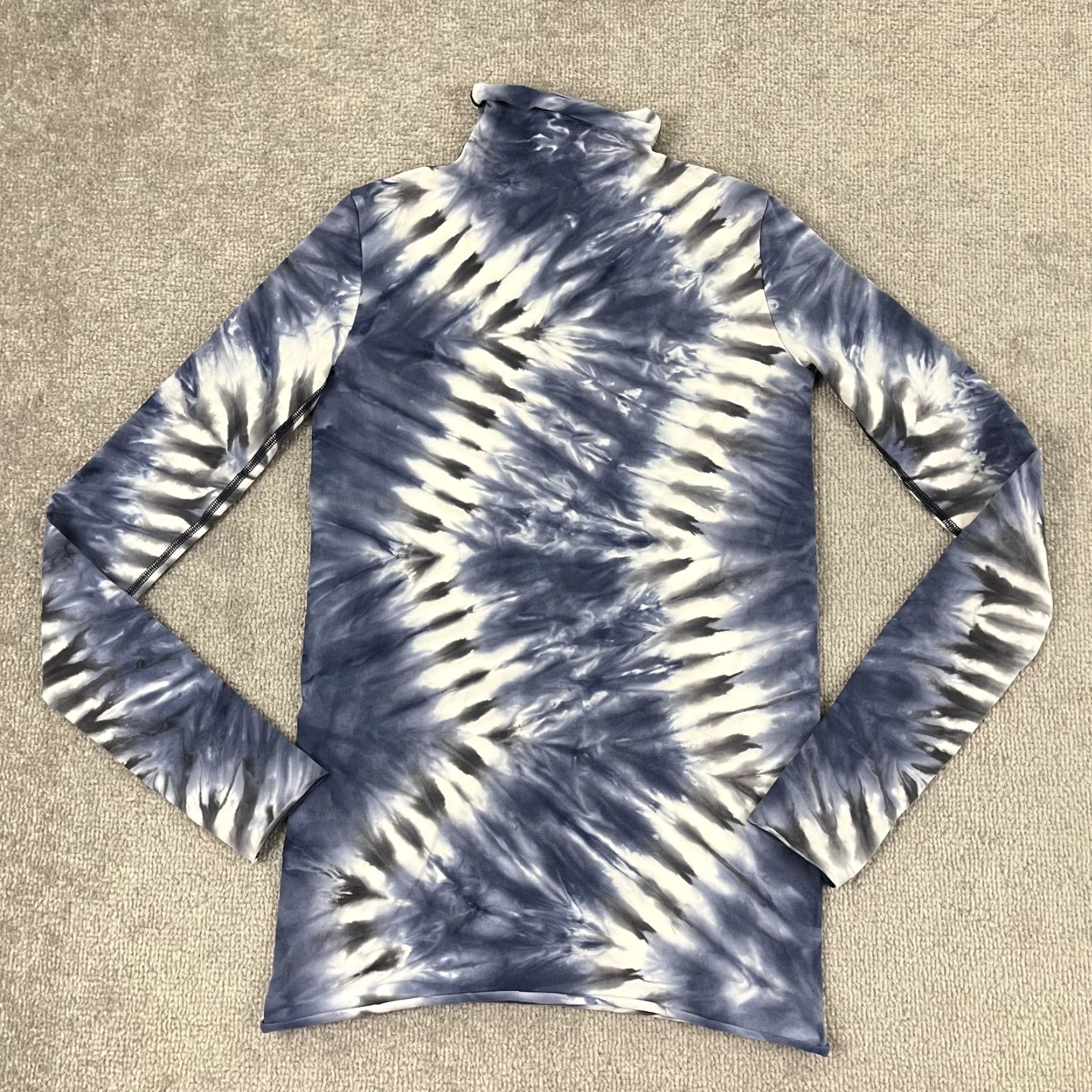 Tory Burch Tory Burch Sport Shirt Womens Medium Blue Tie Dye Mock Neck Stretch Compression Size M / US 6-8 / IT 42-44 - 7 Thumbnail