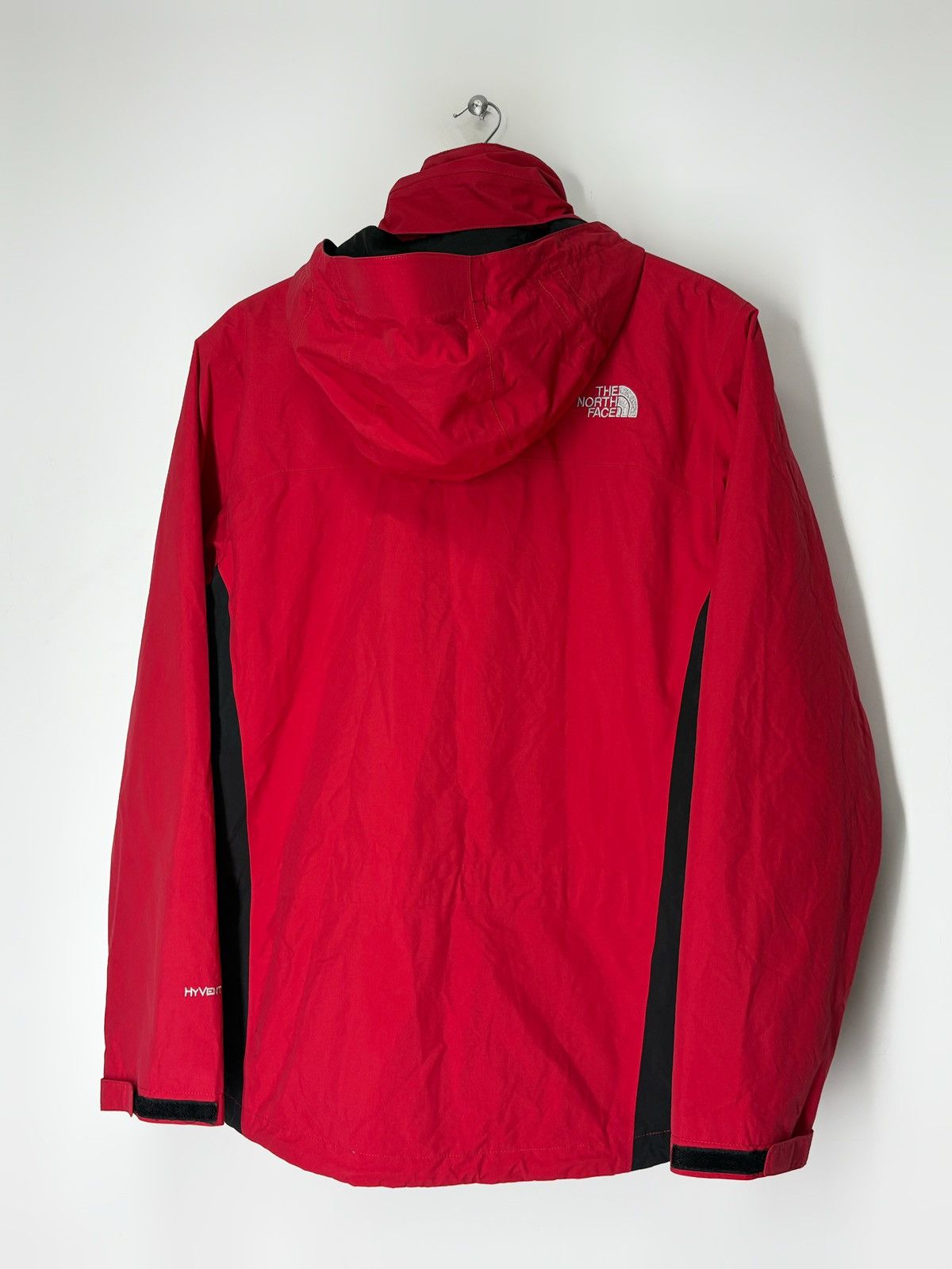 The North Face The North Face HyVent Red Nylon Jacket Size US M / EU 48-50 / 2 - 2 Thumbnail