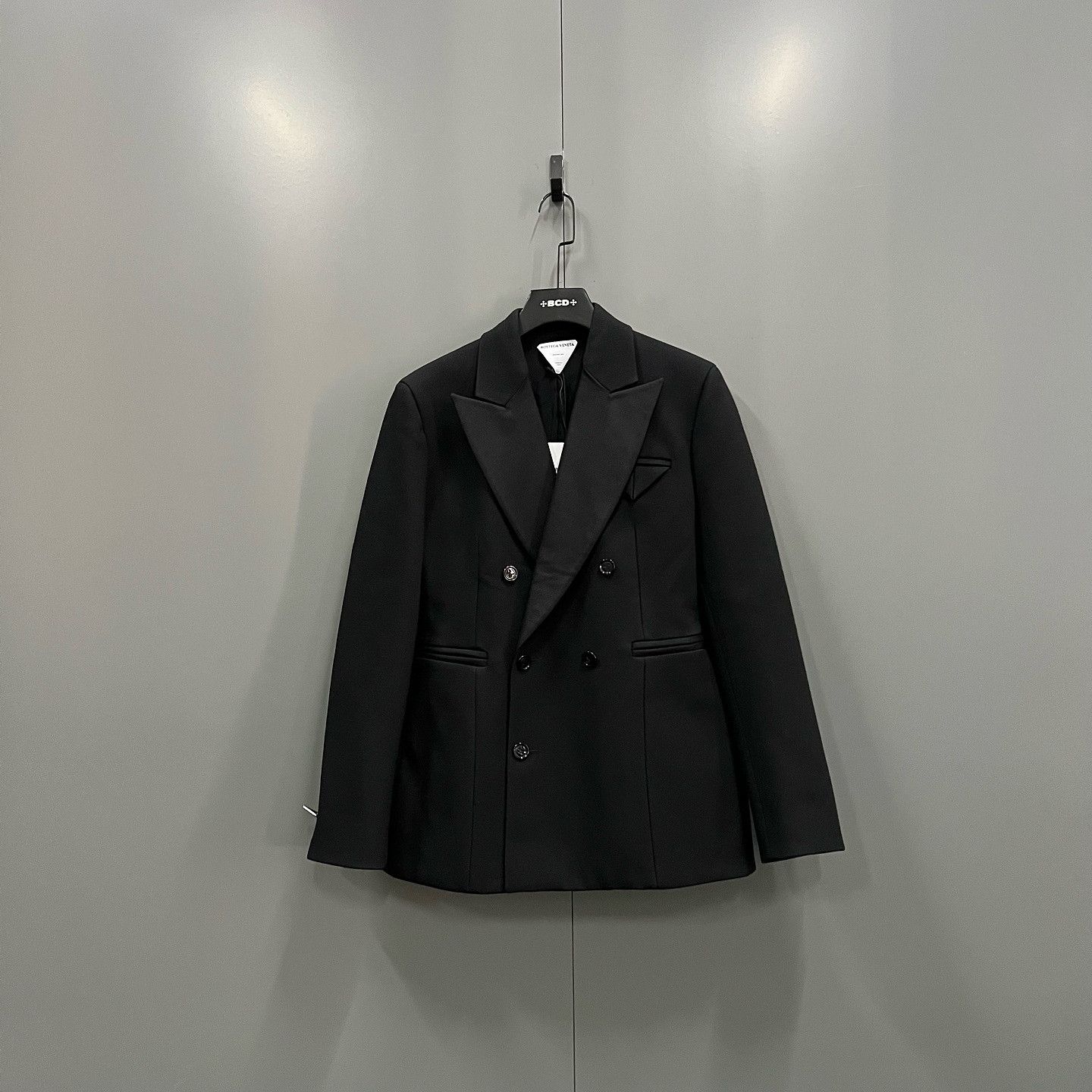 Bottega Veneta Bottega Veneta Double Breasted Blazer Size 42 Size M / US 6-8 / IT 42-44 - 1 Thumbnail