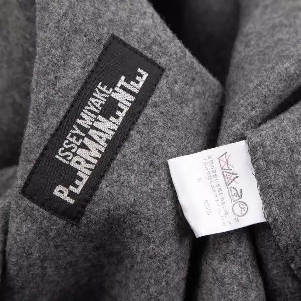 Issey Miyake issey miyake Grey wool coat Size US M / EU 48-50 / 2 - 9 Thumbnail