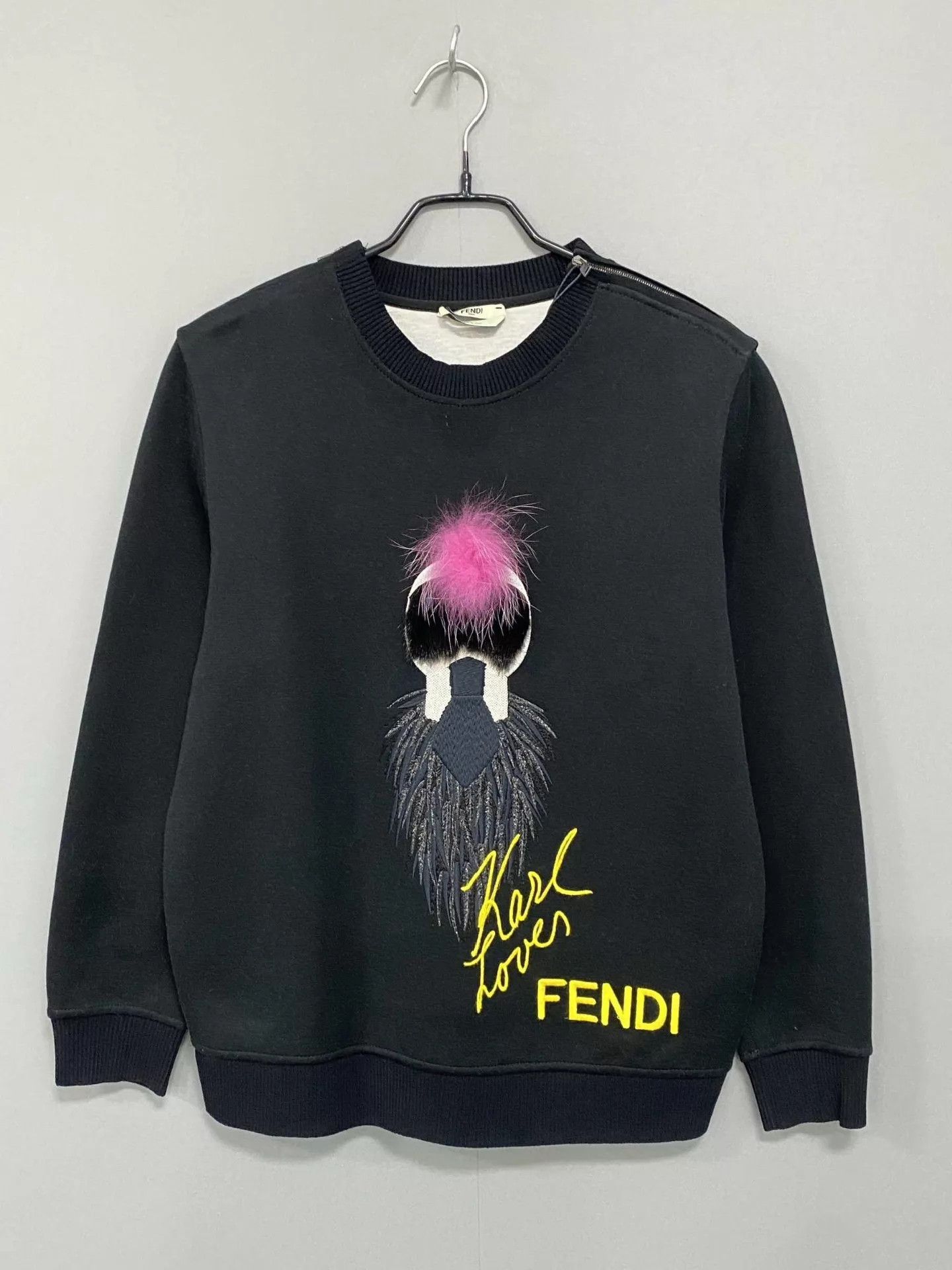 Fendi FENDI KL Signature Rare Sweatshirt 99 New Size 38 Size XS / US 0-2 / IT 36-38 - 1 Thumbnail