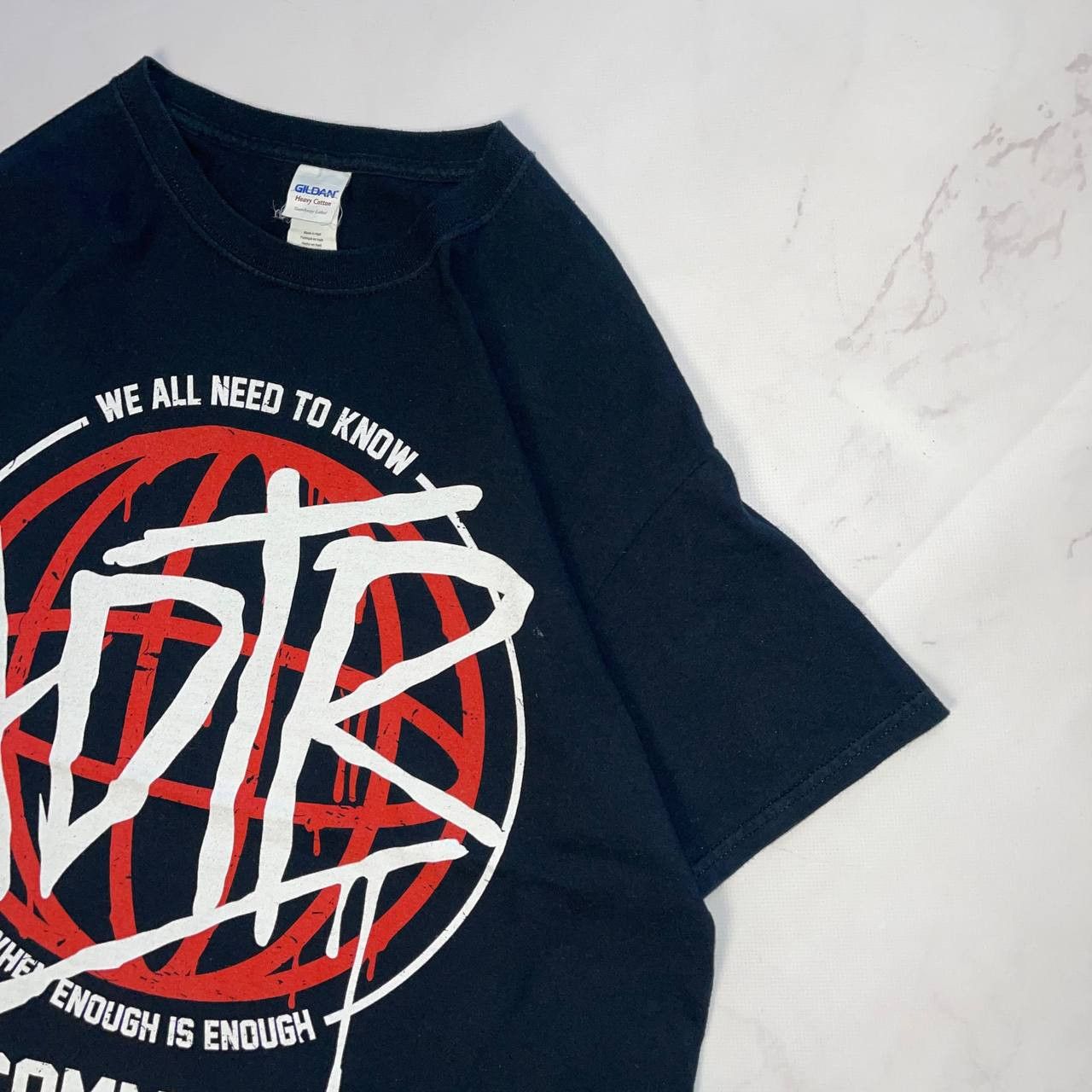 Vintage Vintage A Day To Remember Common Courtesy Rock Band T-Shirt Size US L / EU 52-54 / 3 - 4 Thumbnail