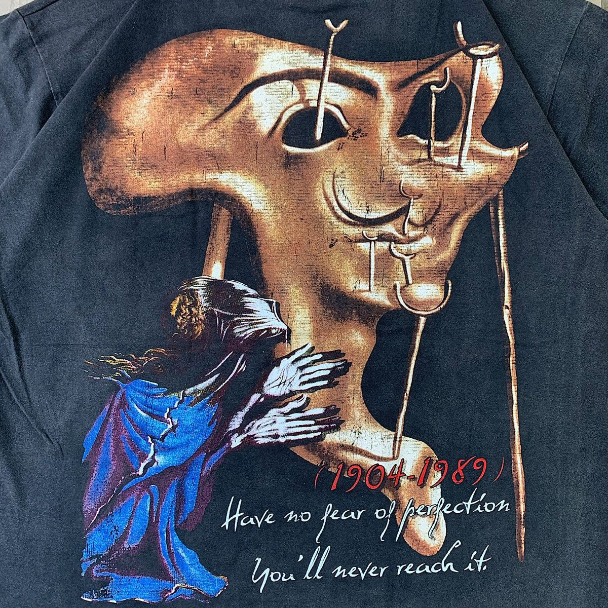 Vintage Vintage Salvador Dali Surrealism Artwork Tshirt Size US XL / EU 56 / 4 - 6 Thumbnail