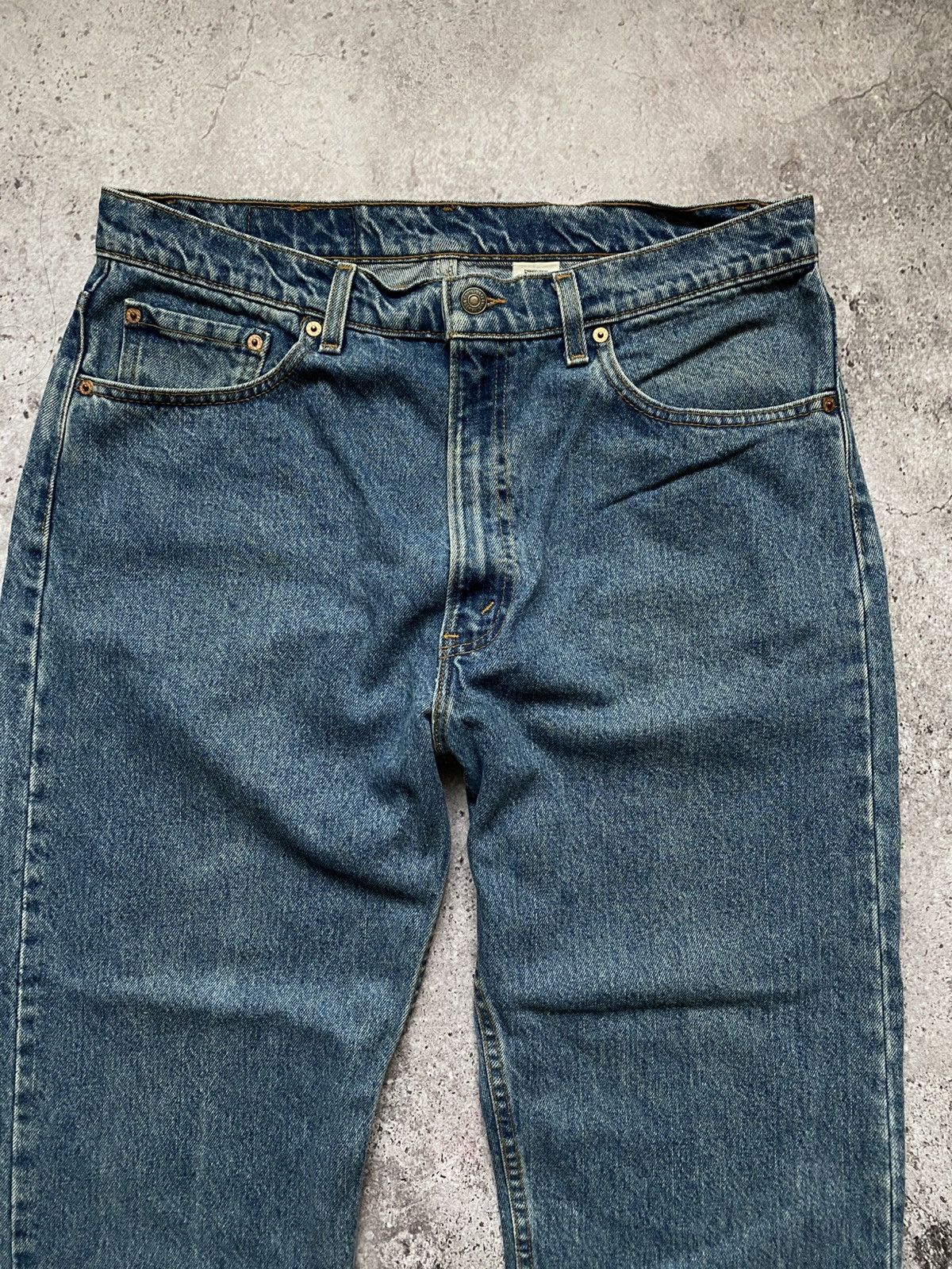 Levi's × Vintage Vintage Levi’s Made in USA 505 Denim Washed Jeans Size 38 Size US 38 / EU 54 - 2 Thumbnail