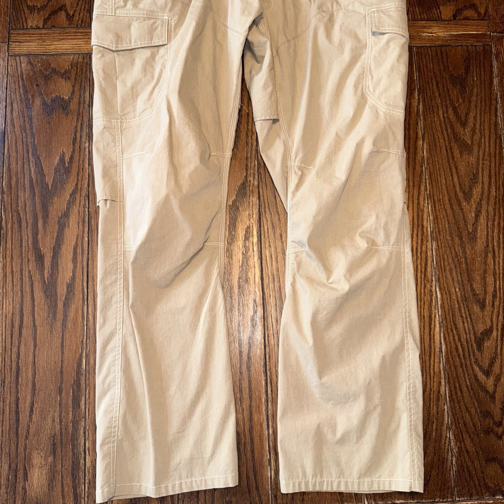 Vintage Kuhl Pants Mens 38x30 Beige Outdoor Hiking Vented Cargo Size US 38 / EU 54 - 2 Thumbnail