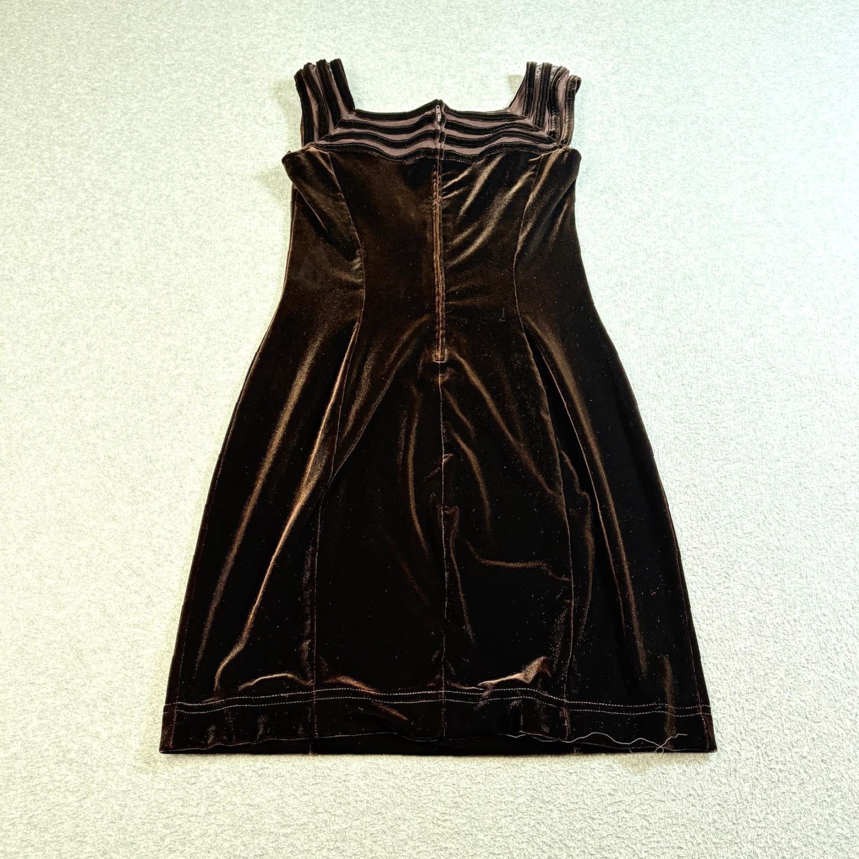 Tadashi Shoji VINTAGE Tadashi Shoji Dress Women Small Brown Velvet Sleeveless Cocktail USA Y2K Size S / US 4 / IT 40 - 2 Thumbnail