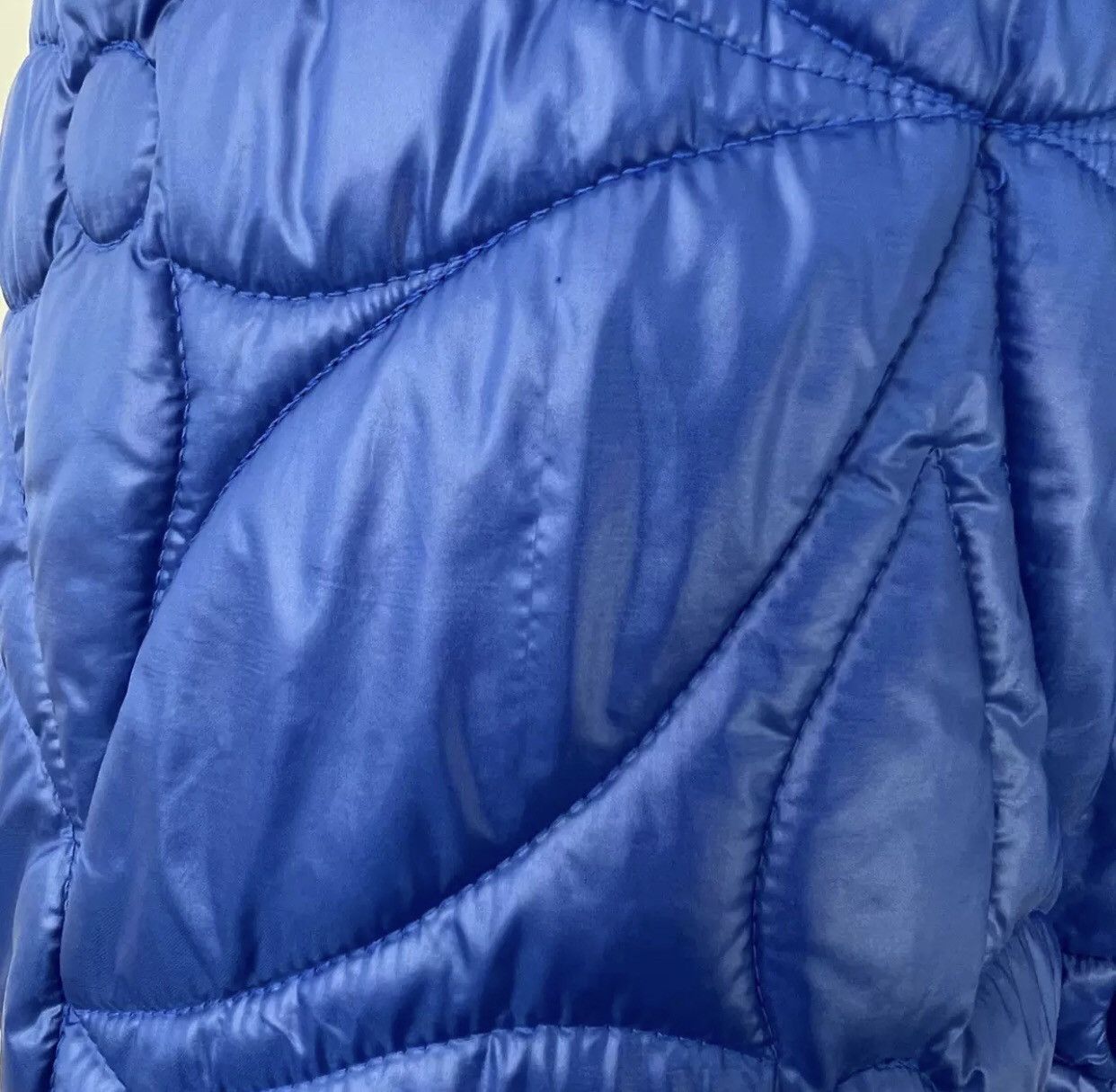 Louis Vuitton Louis Vuitton LV Blue Three Flower Dark Pattern Relief Coat Size US M / EU 48-50 / 2 - 6 Thumbnail