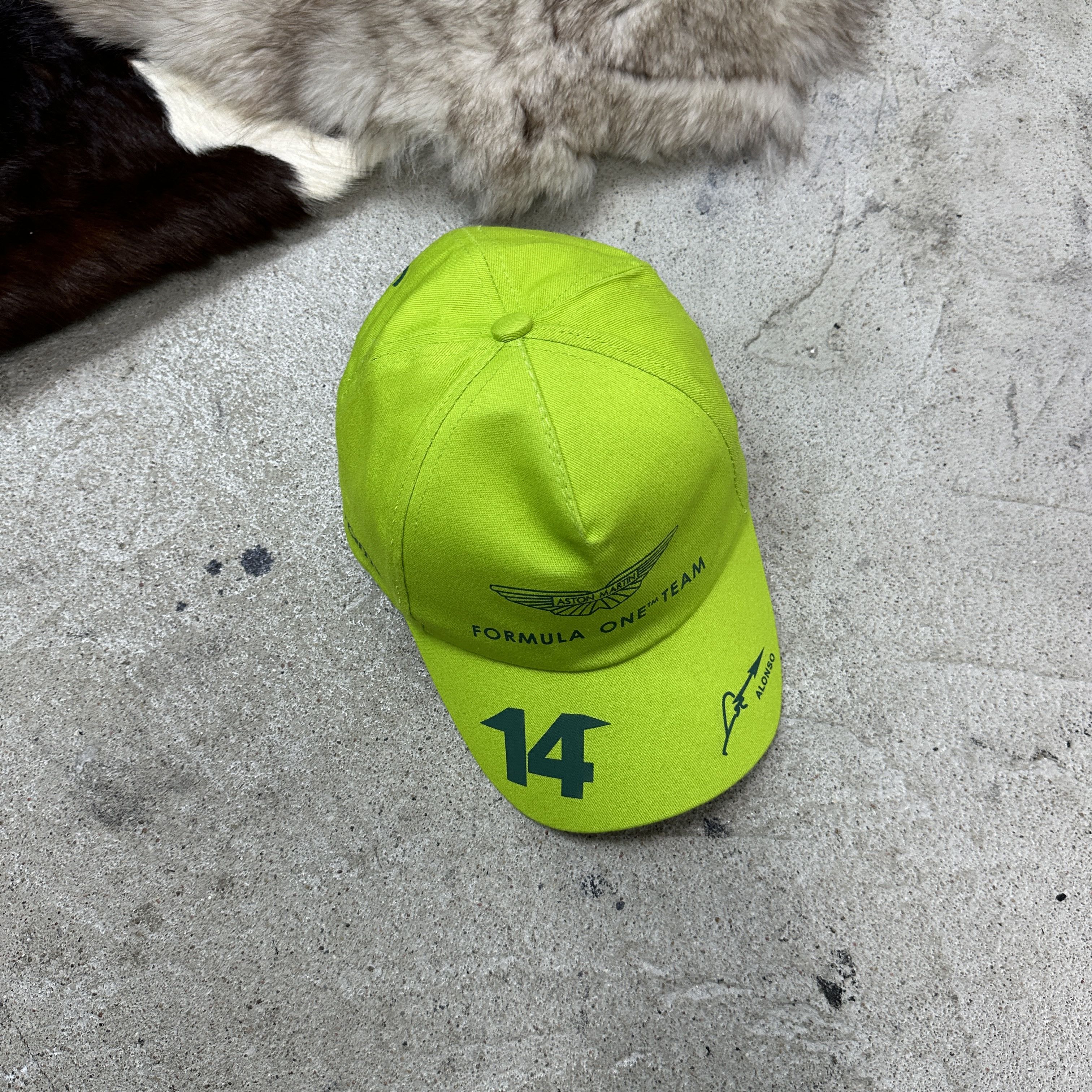 Formula 1 Vintage Sporty Aston Martin F1 Formula One Racing Cap Y2K Size ONE SIZE - 2 Thumbnail