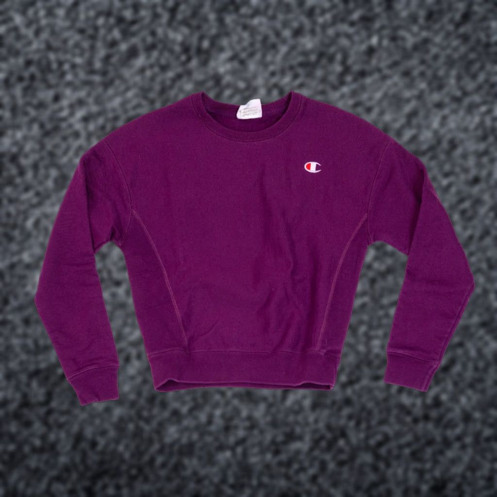 Champion VINTAGE Champion Womens Cropped Reverse Weave Purple Crew Neck Sweatshirt Crop Top Size S / US 4 / IT 40 - 1 Thumbnail