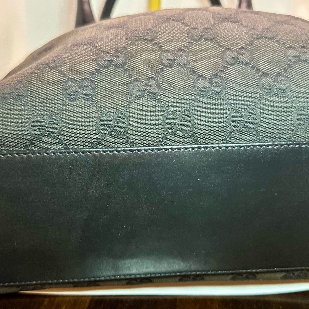 Gucci Gucci Black Tote Hand Bag with Iconic GG Design Size ONE SIZE - 8 Thumbnail