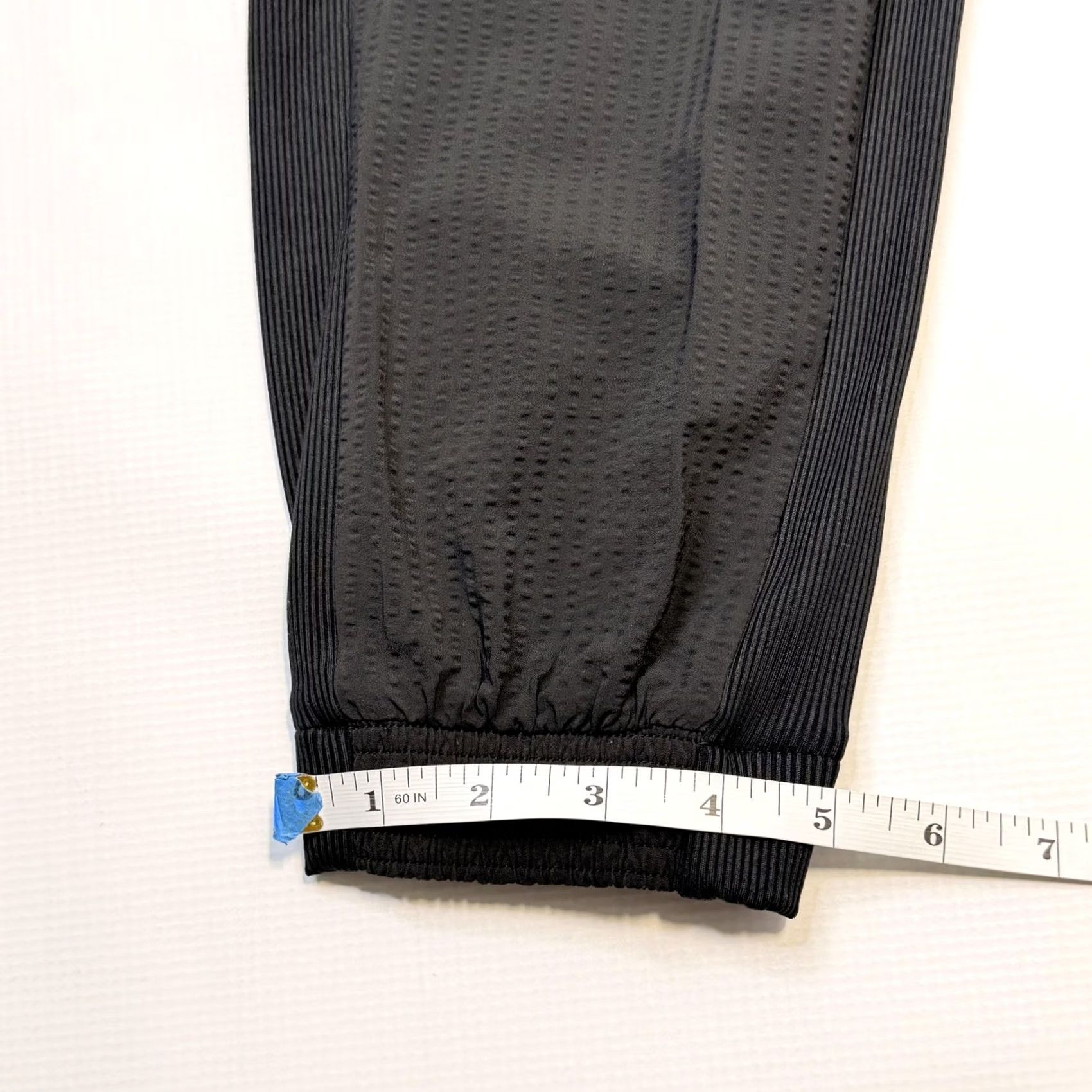 Athleta Athleta Textured Brooklyn Jogger Pants Womens 6 Black Elastic Waist Pockets Jogger Tapered Zip Pocket Casual Activewear Size 28" / US 6 / IT 42 - 5 Thumbnail