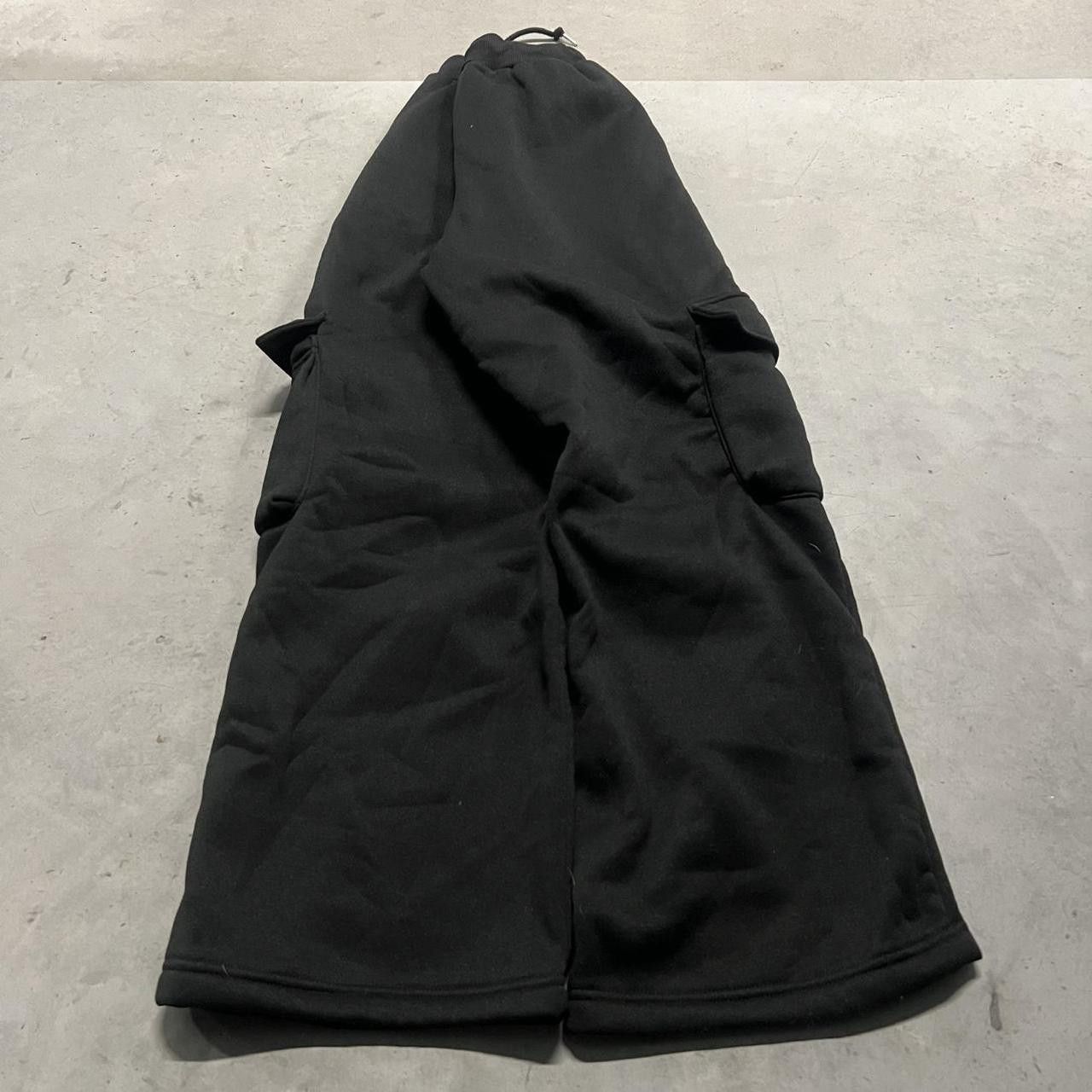 Vintage Vintage Y2K/2000s Super Baggy Cargo Sweatpants with adjustable waistband and tons of pockets! Size US 30 / EU 46 - 6 Thumbnail