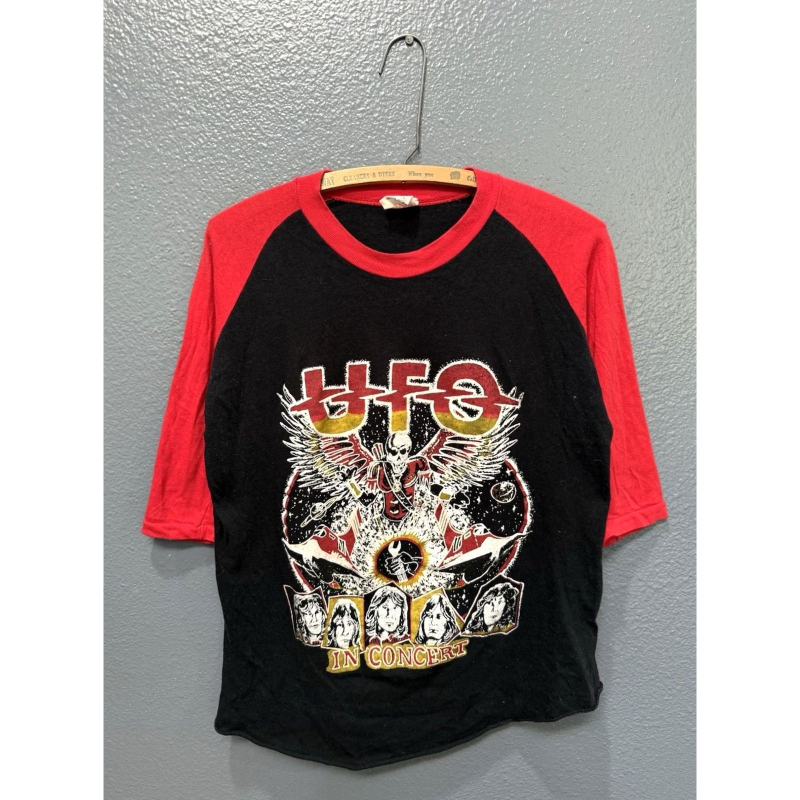 Vintage VINTAGE 80s UFO Wild Willing And Innocent Black Raglan Shirt L Mens/Unisex Shirt Story? Size US L / EU 52-54 / 3 - 3 Thumbnail