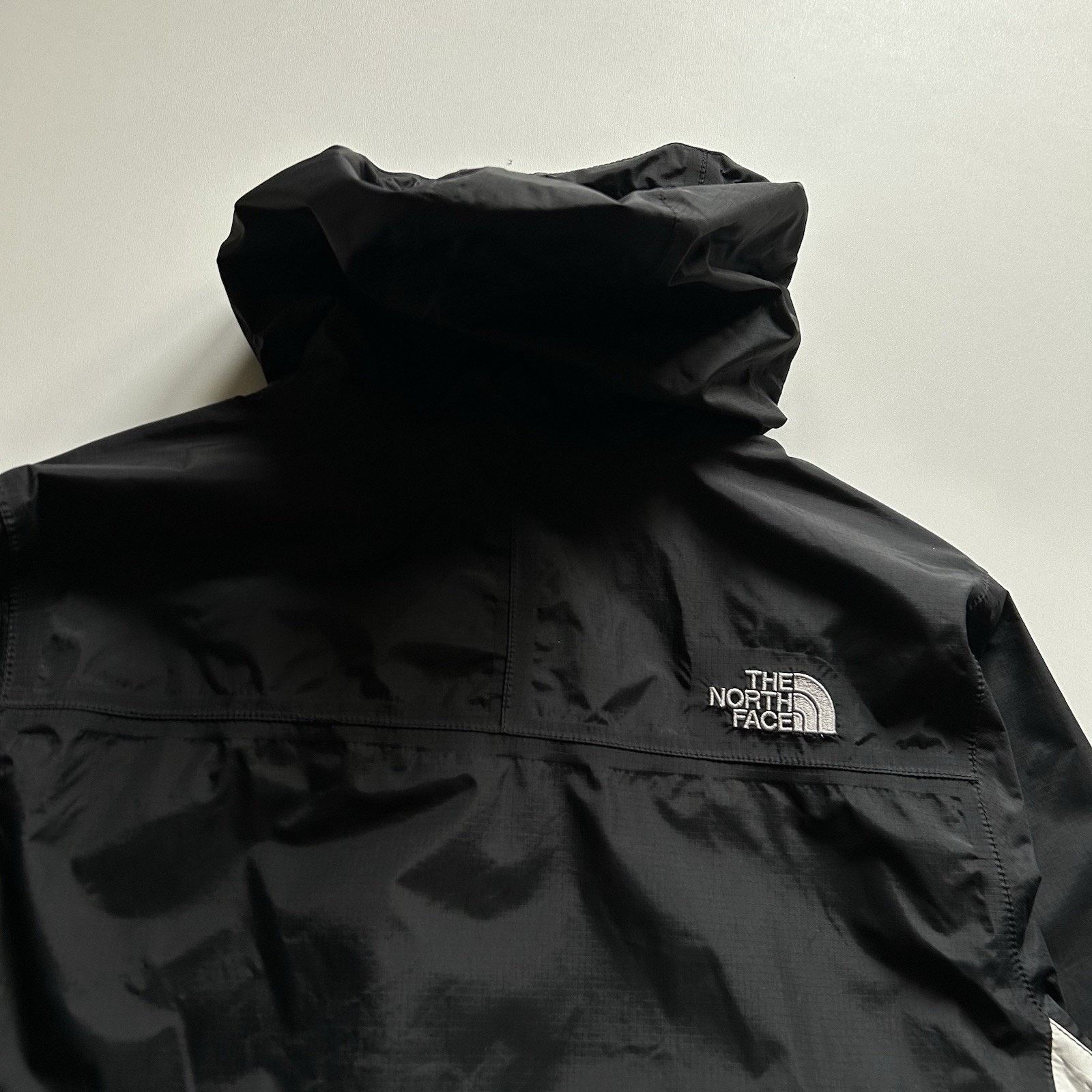 The North Face × Vintage The North Face Rain Jacket Women's Small Black Hyvent Rare Size S / US 4 / IT 40 - 6 Thumbnail