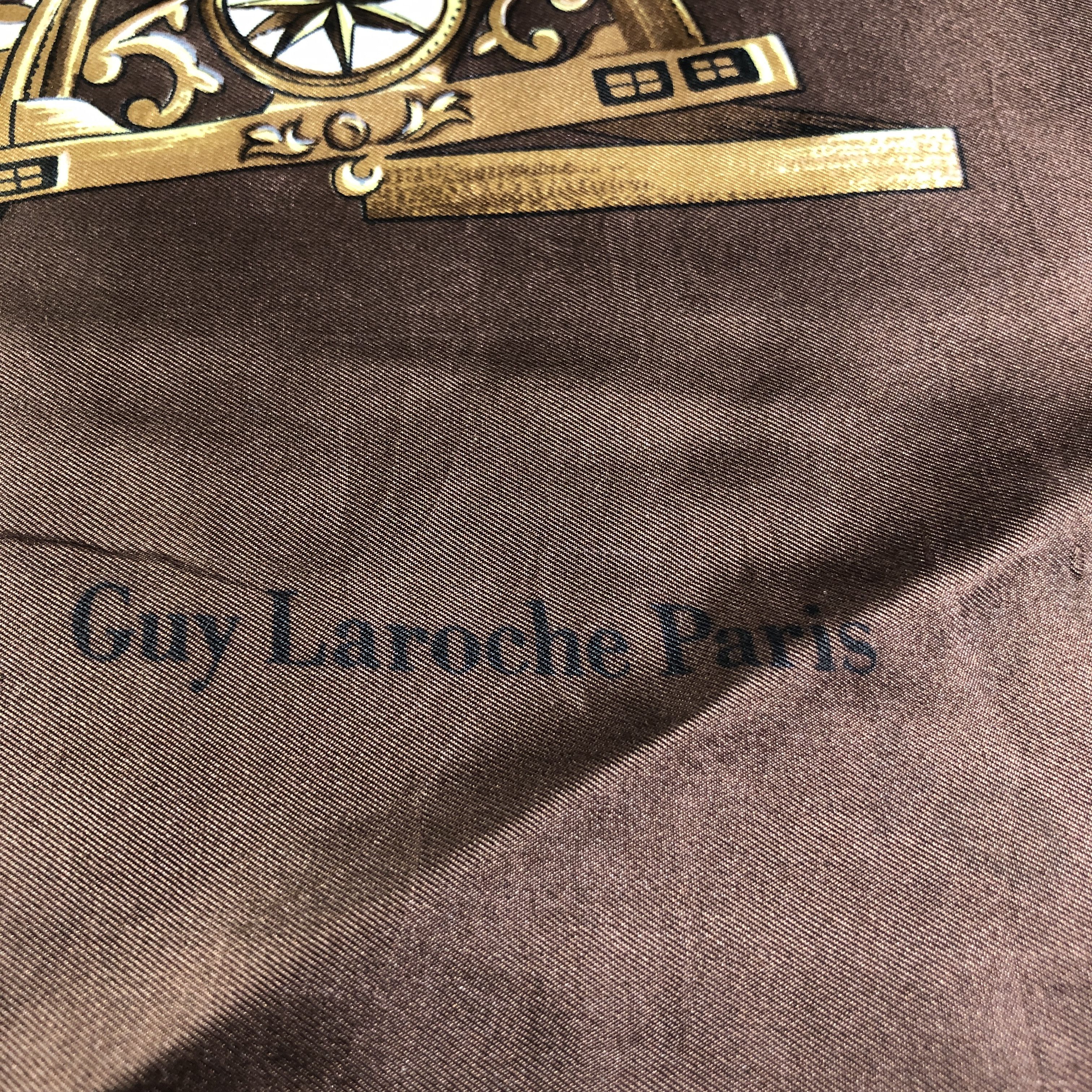 Guy Laroche Guy Laroche L'Astronomie au Temps de Galilee SilkScarf M1022 Size ONE SIZE - 4 Thumbnail