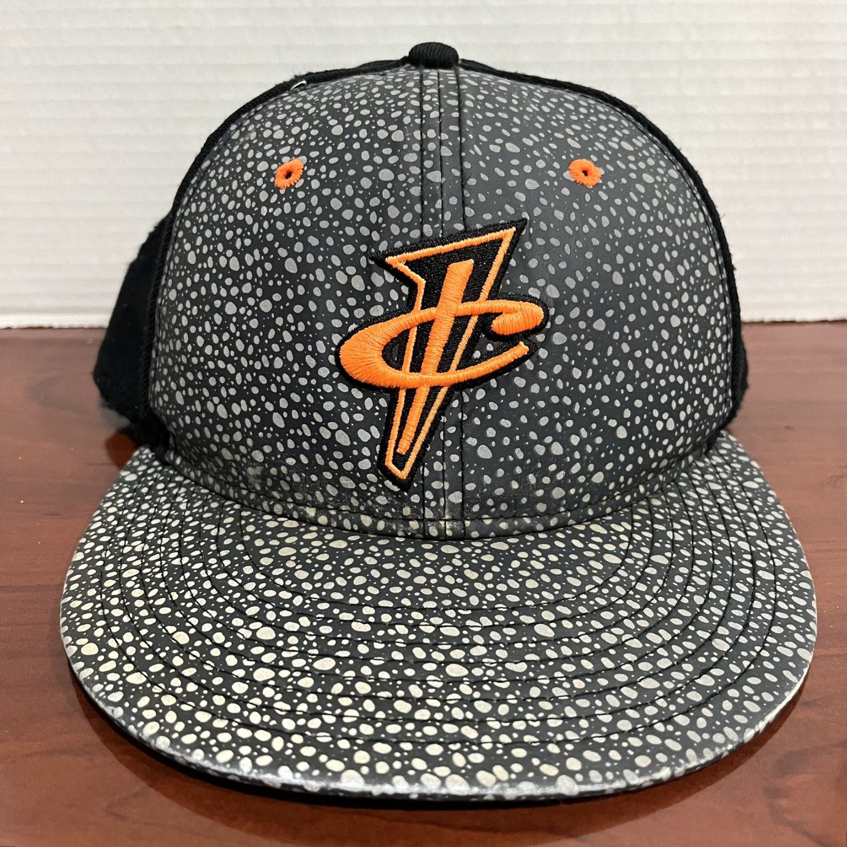Nike Nike Hat Snapback Adjustable Penny Hardaway Orange Black Foamposite Cap Men One Size Black Colorful Sports Casual Size ONE SIZE - 2 Thumbnail