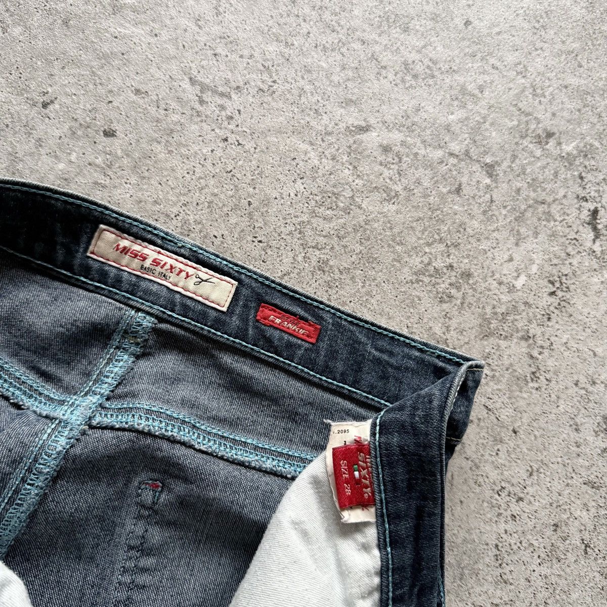 Miss Sixty Miss Sixty Womens Vintage Blue Denim Jeans Bootcut Size 28" / US 6 / IT 42 - 6 Thumbnail
