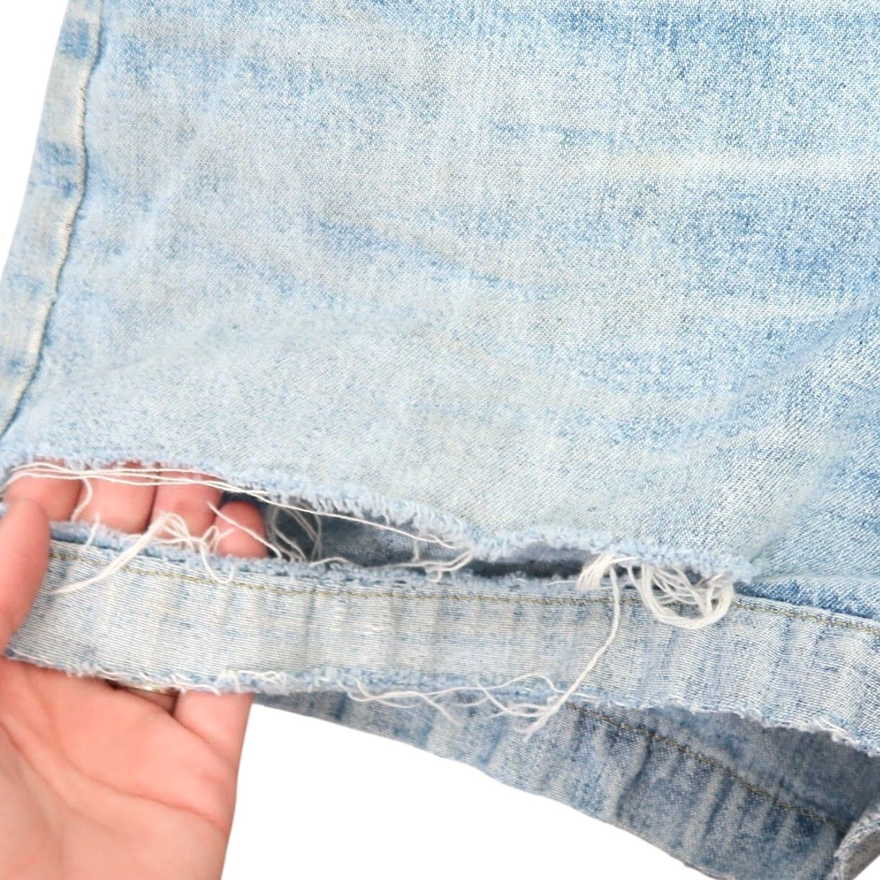 Lee VINTAGE 90s Lee Light Wash Blue Denim High Rise Mom Jean Shorts 27" Womens Regular Small 100% Cotton Distressed Spring Summer Casual Mens/Girls Size 28" / US 6 / IT 42 - 4 Thumbnail