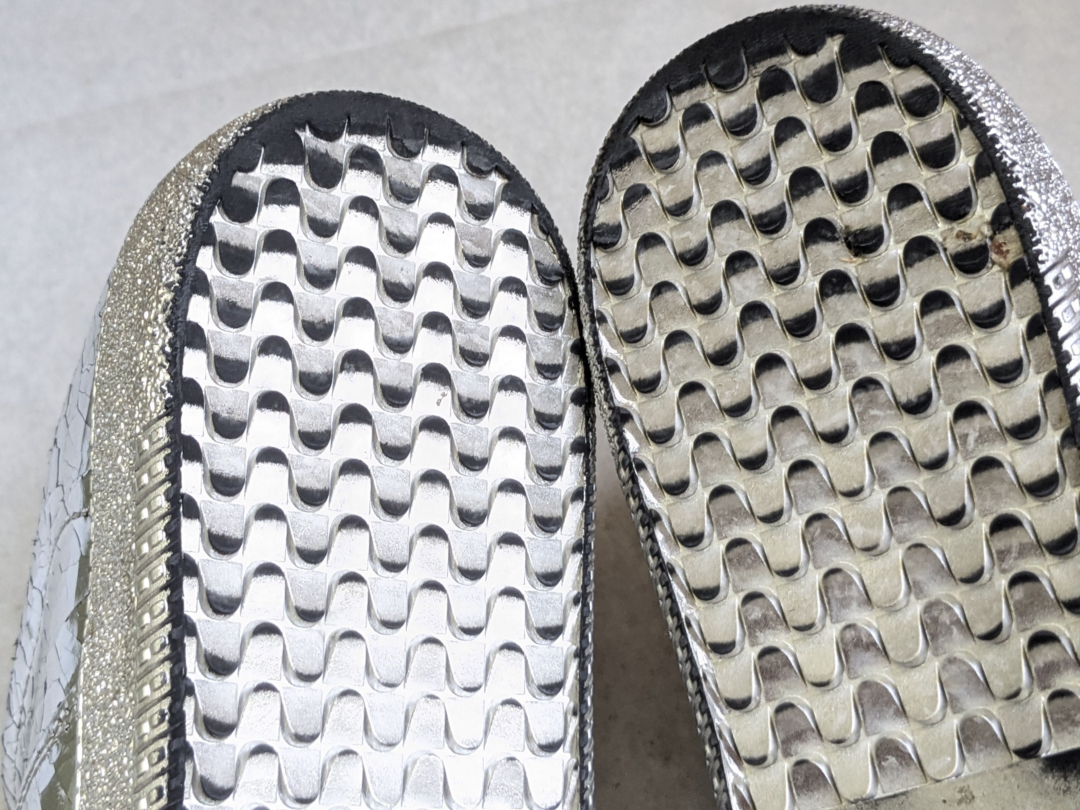 Maison Margiela Maison Margiela Replica GAT Silver Black 10 43 Low Tops Size US 10 / EU 43 - 18 Thumbnail