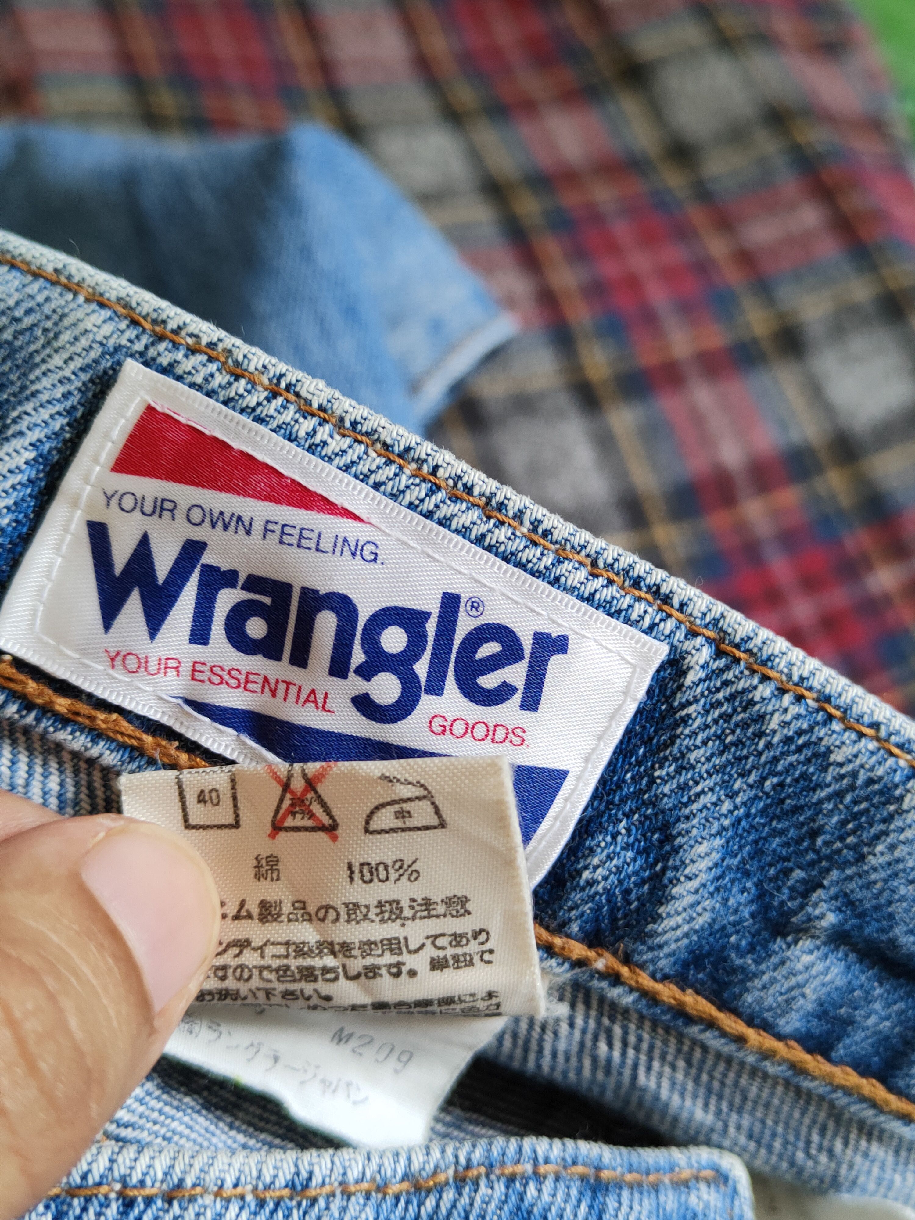 Faded Glory Wrangler Blue Faded jeans vintage Denim #S1480 Size US 41 - 14 Thumbnail