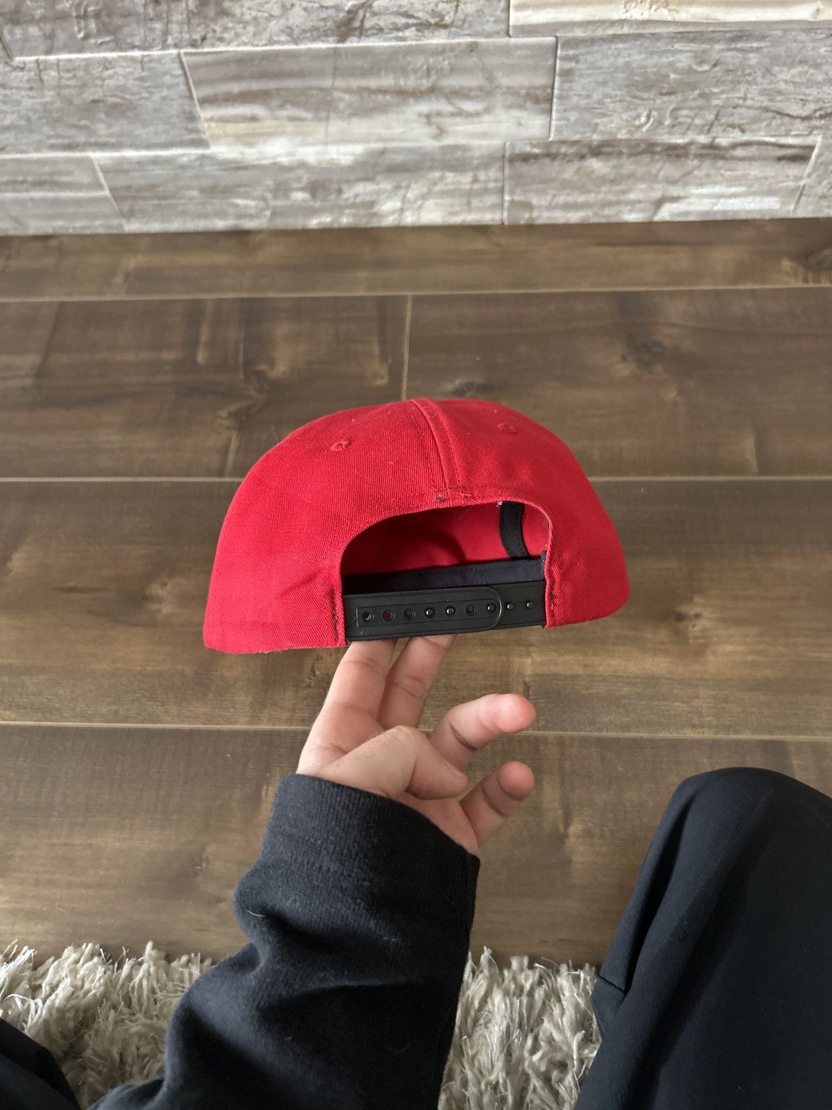 Strawberry × Unwanted Unwanted snap back hat Size ONE SIZE - 6 Thumbnail
