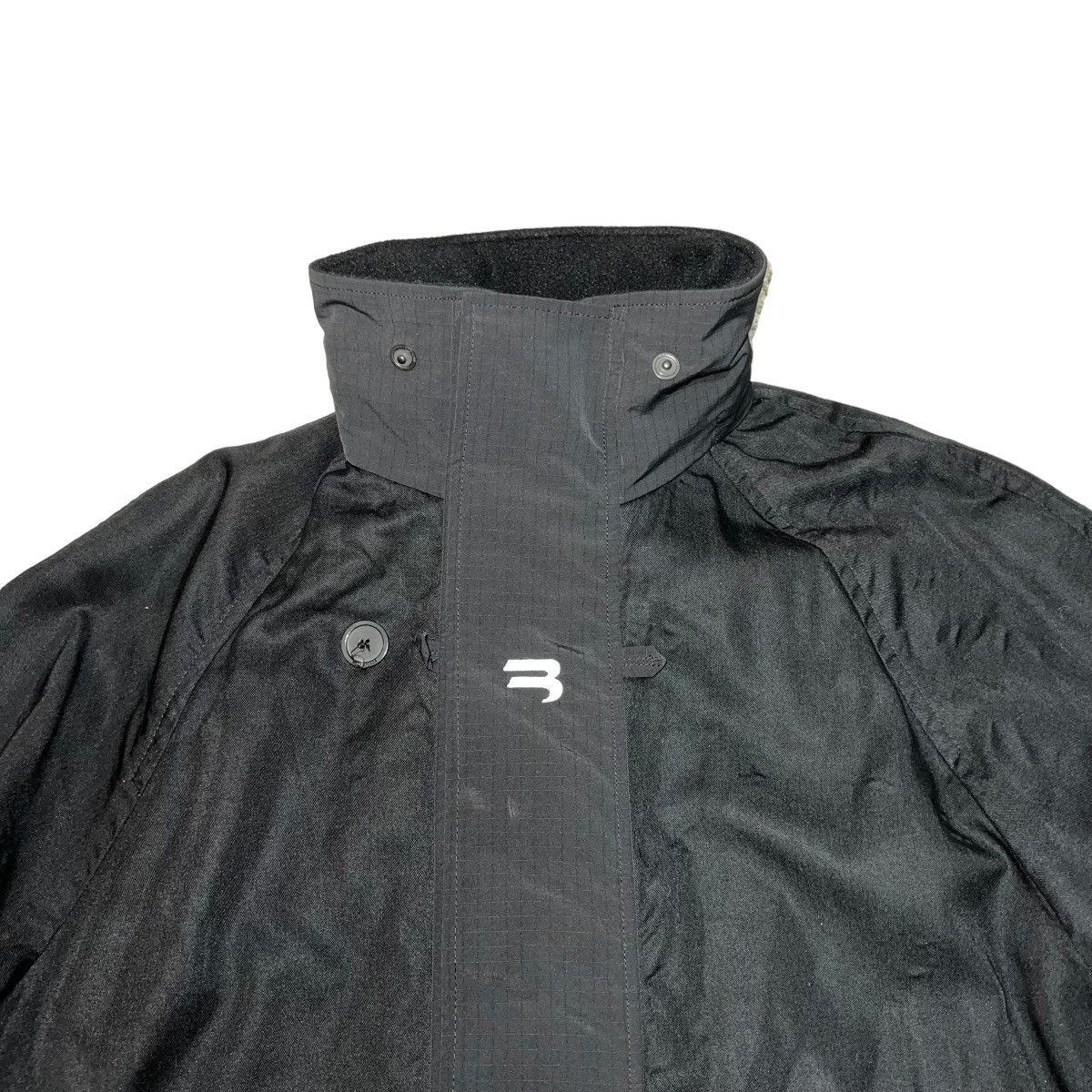Balenciaga BALENCIAGA 2021AW OVERSIZED HYBRID TRENCH COAT JACKET Size US S / EU 44-46 / 1 - 3 Thumbnail