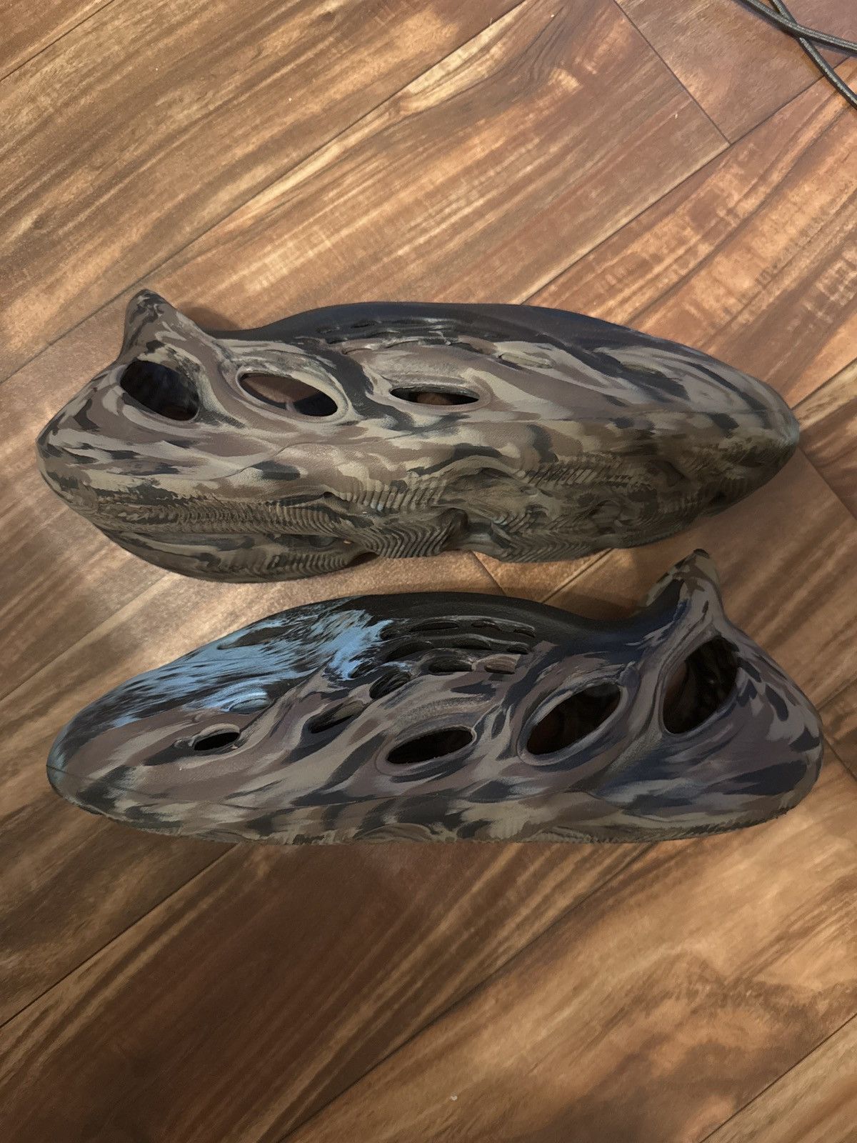 Yeezy yeezy foam runners mx cinder Size US 12 / EU 45 - 1 Thumbnail