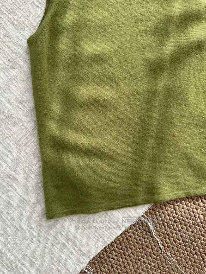 Hermes Hermes Cashmere knit sleeveless top, lime green Size XS / US 0-2 / IT 36-38 - 4 Thumbnail