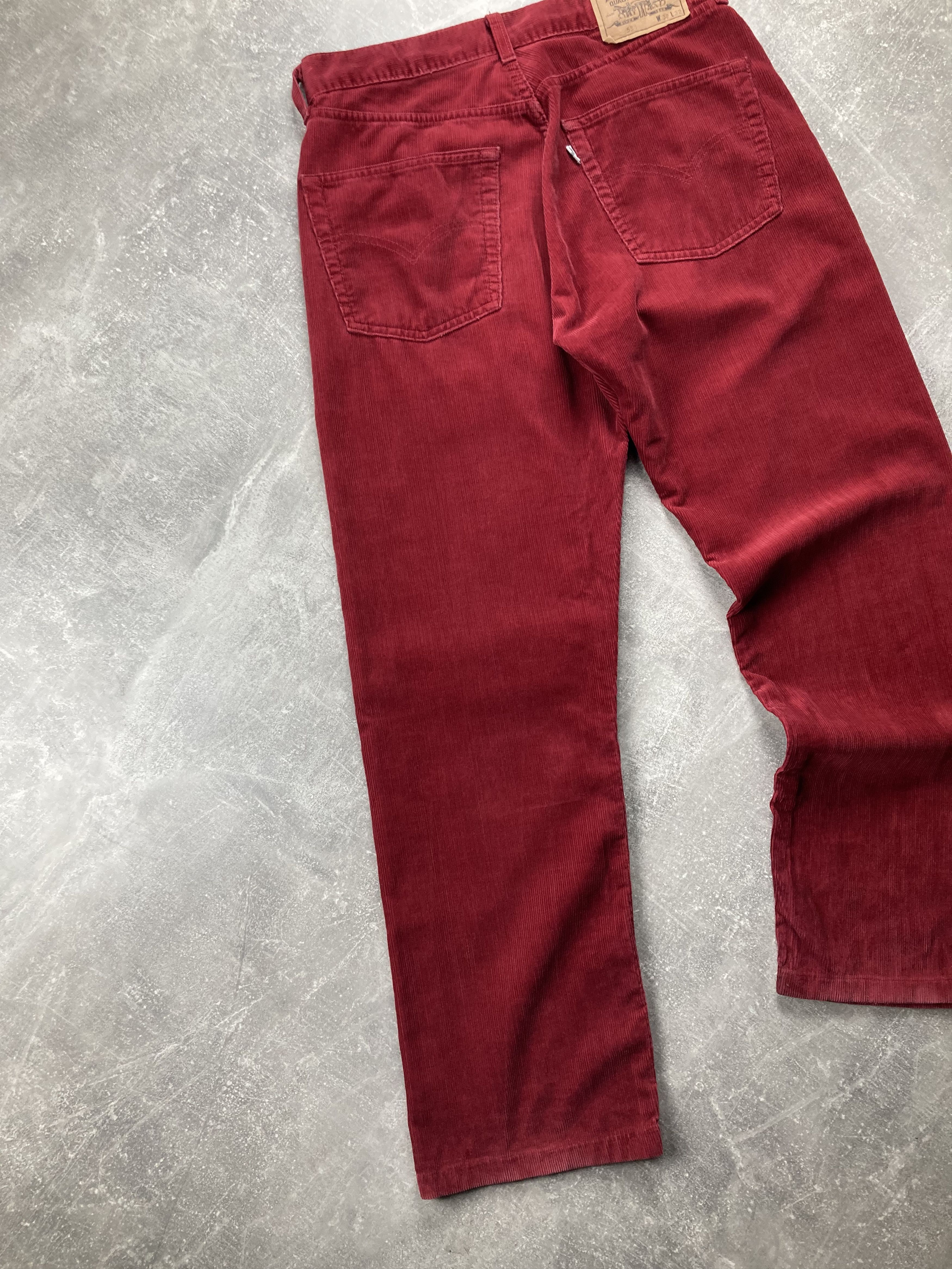 Levi's Vintage Levis 551 Red Corduroy jeans pants made in Italy Size US 31 - 3 Thumbnail