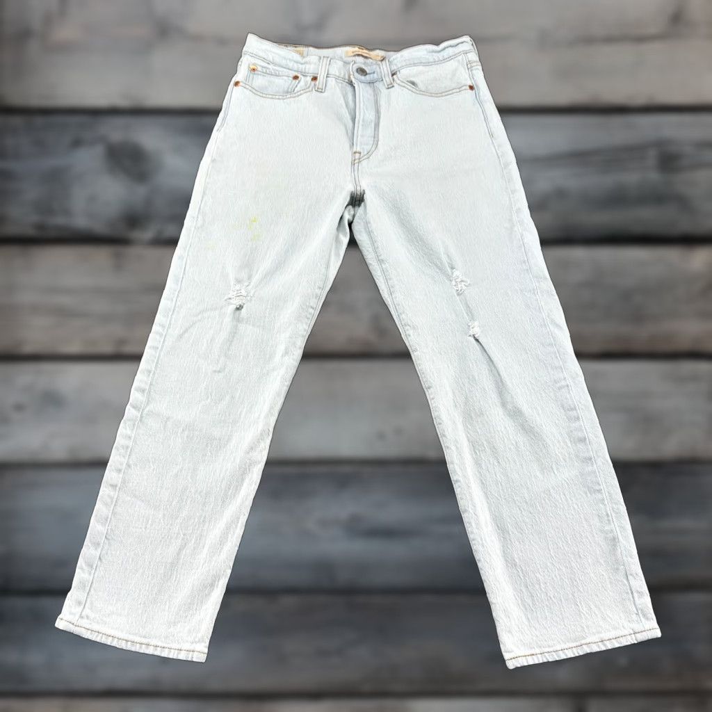 Levi's Levi's 501 Jeans Womens Straight 28 Blue Button Fly Light Wash 90s Distressed Regular Denim Navy? Size 28" / US 6 / IT 42 - 1 Thumbnail