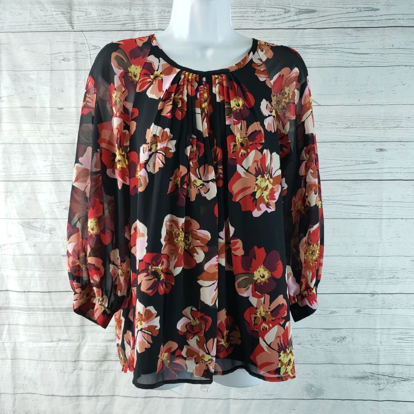Madewell Madewell Womens Blouse Tie Back Bubble Sleeve Top Sz S Black Red Floral Round Neck 3/4 Sleeve Shirt Womens Size S / US 4 / IT 40 - 2 Thumbnail