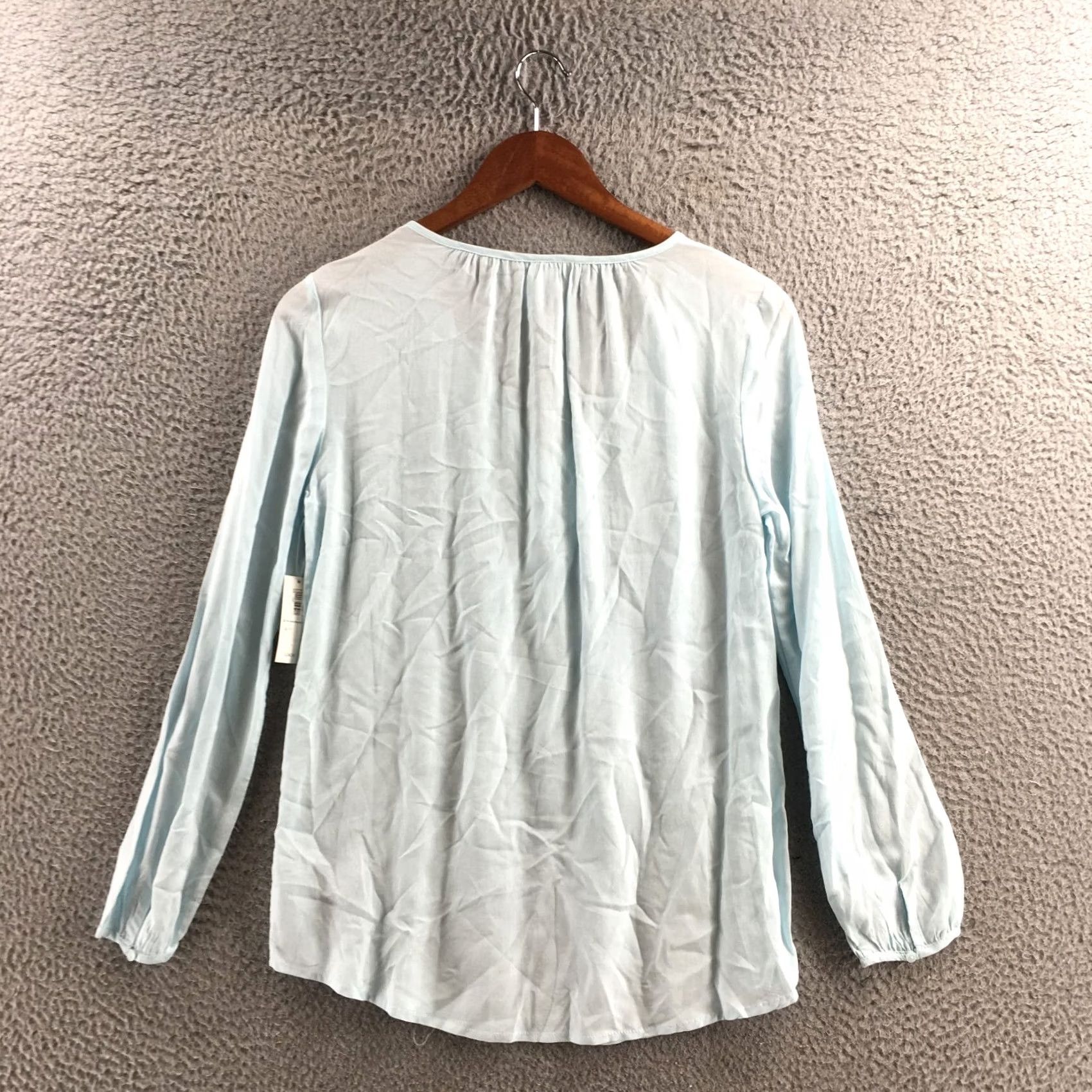 Old Navy Old Navy Blouse Top Womens S Blue Rayon Long Sleeve V-Neck Pullover Casual NEW Size S / US 4 / IT 40 - 7 Thumbnail