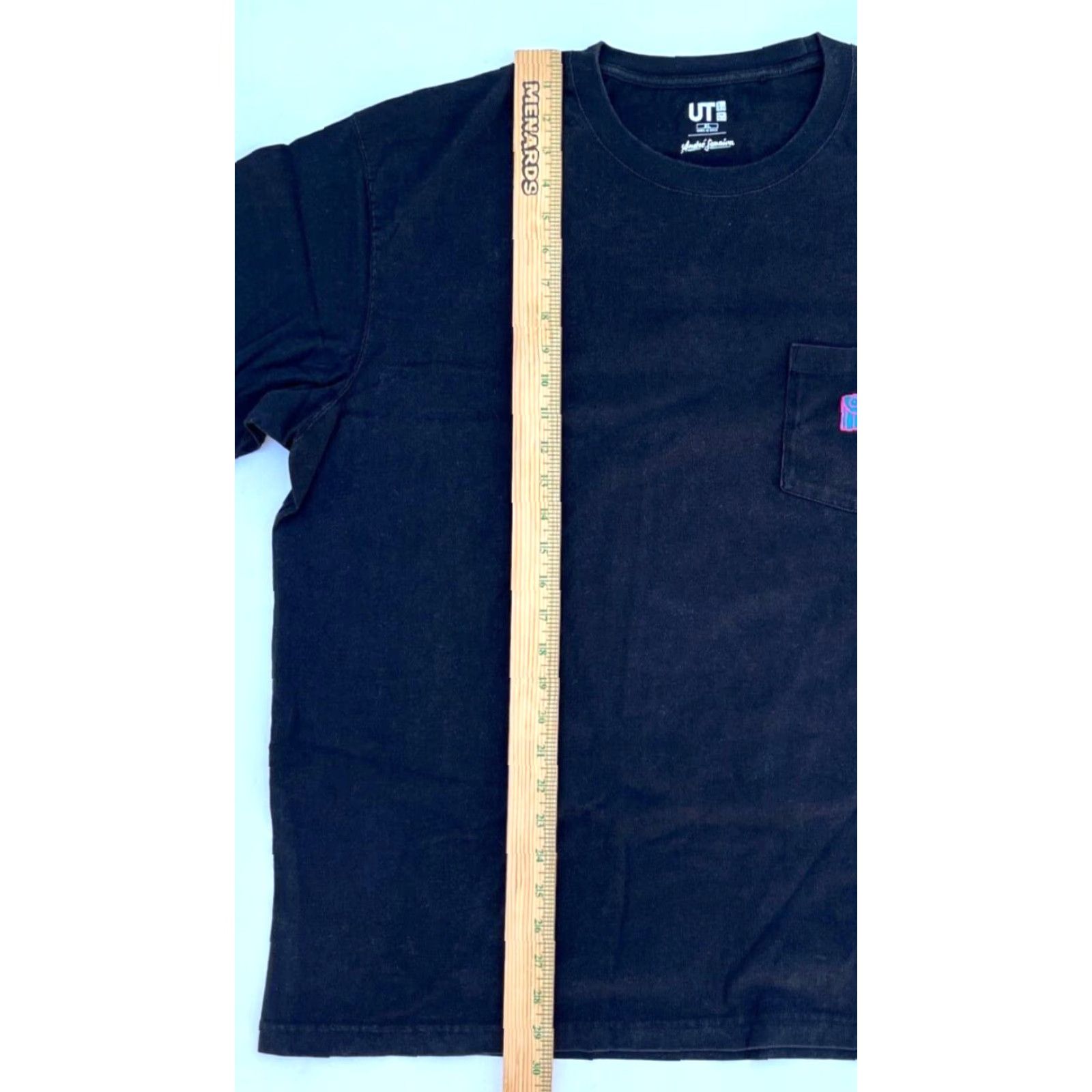 Uniqlo UNIQLO Men’s UT Andre Saraiva Pocket Tee Shirt XL Black Logo Pocket Tee Mens Size US XL / EU 56 / 4 - 7 Thumbnail