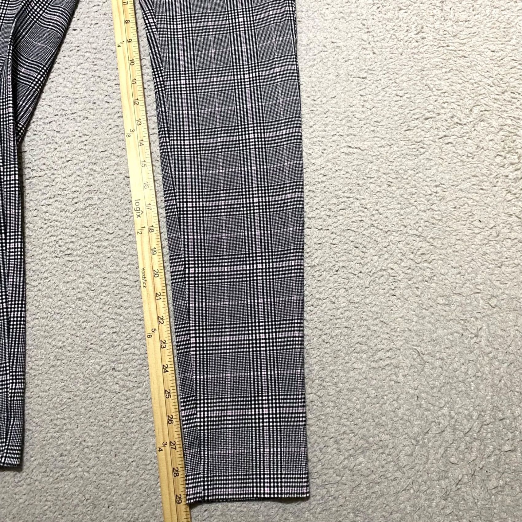Old Navy Old Navy Pixie Skinny Pants Gray Plaid Women's 2 Mid Rise Ankle Pockets Baggy? Size 26" / US 2 / IT 38 - 6 Thumbnail