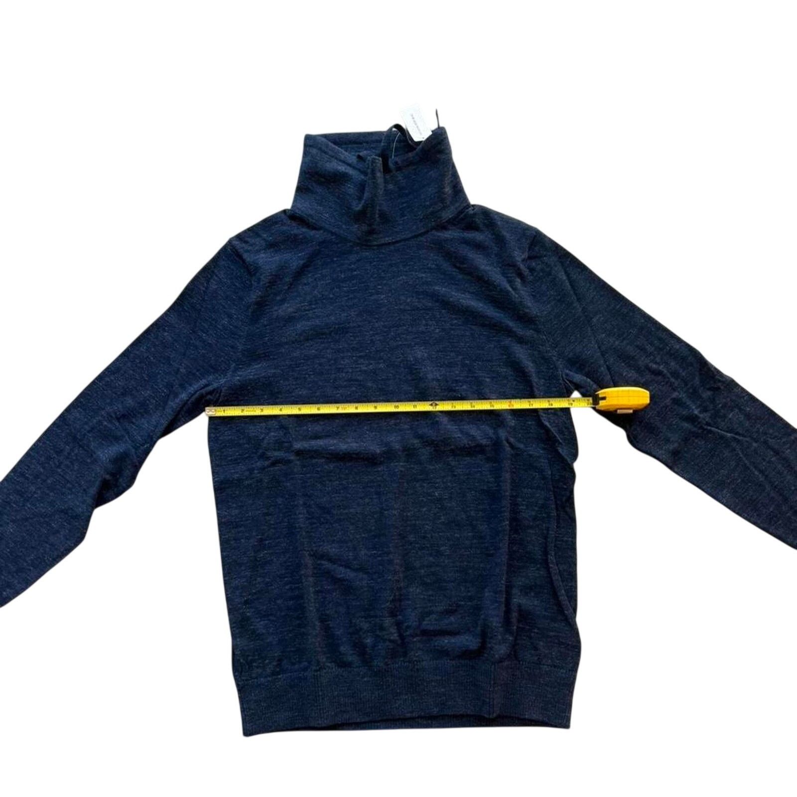 Banana Republic Please message before buying so Size US M / EU 48-50 / 2 - 4 Thumbnail