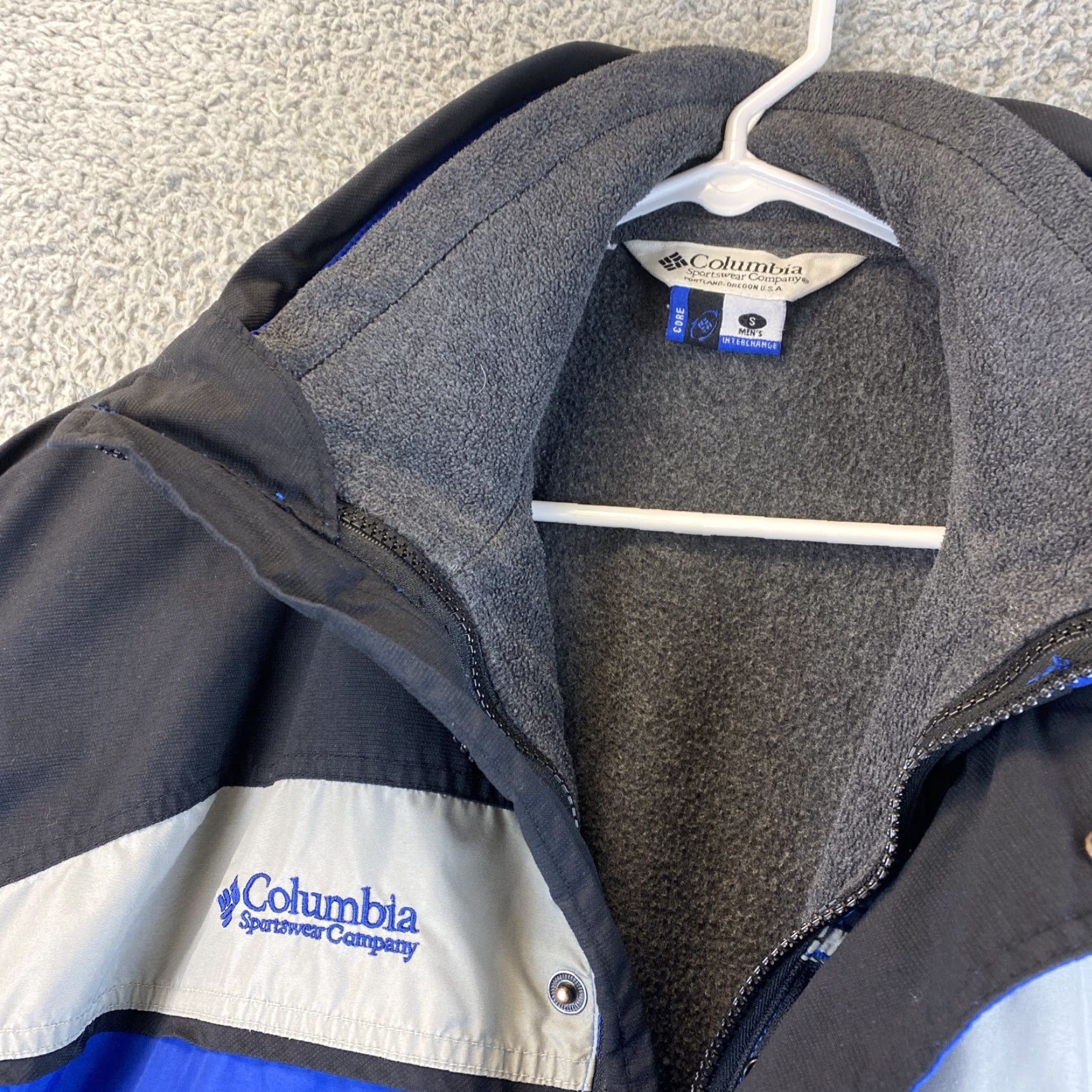 Vintage VINTAGE Columbia Packable Jacket Mens Size S Blue Gray Outdoor Nylon Packable 70-18 90s/Outdoor Size US S / EU 44-46 / 1 - 6 Thumbnail