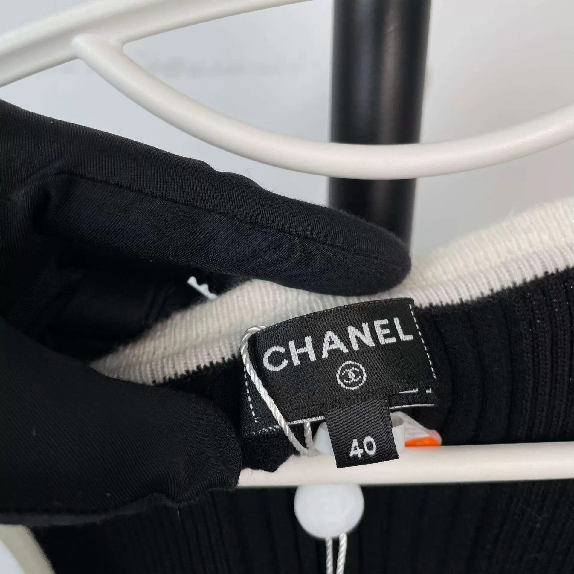Chanel Chanel 25C 98 New Black & White CC Openwork Knit Tank 40 Size M / US 6-8 / IT 42-44 - 5 Thumbnail