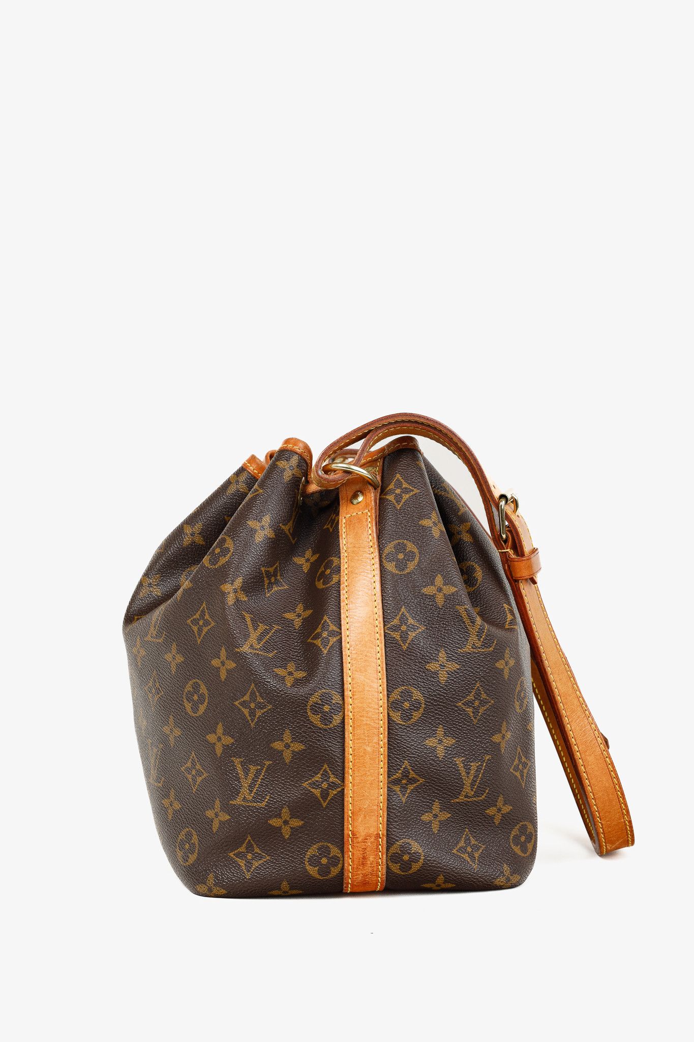 Louis Vuitton Louis Vuitton Petit Noe Monogram Canvas Bucket Bag Size ONE SIZE - 3 Thumbnail