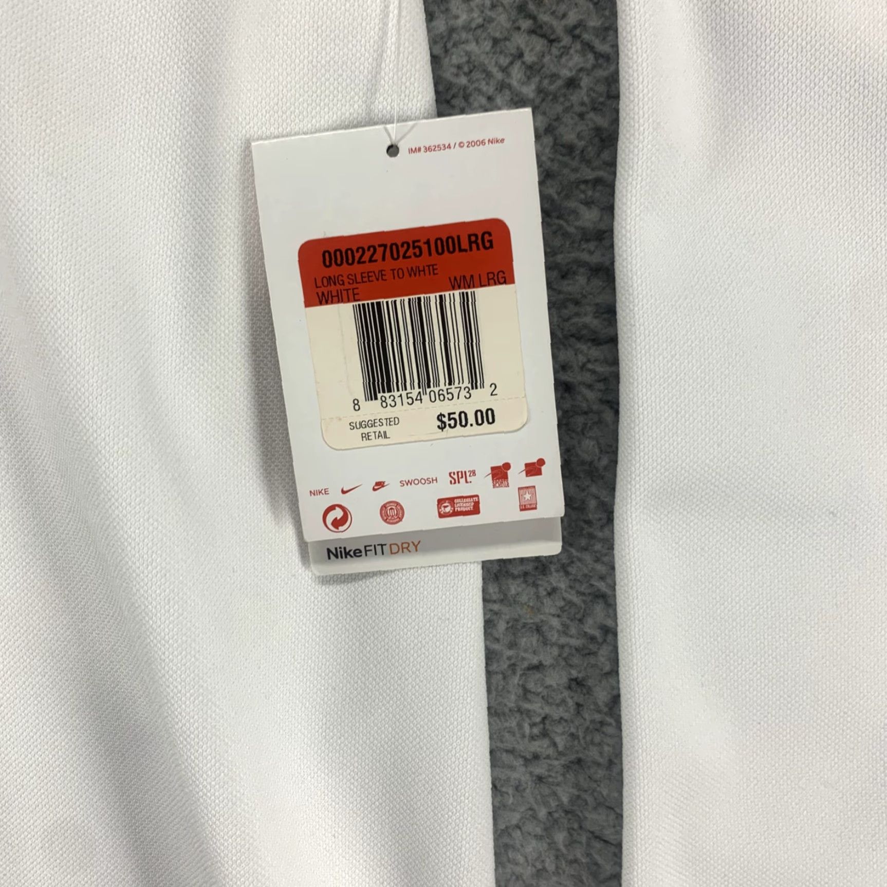 Nike Nike Shirt Womens Large White Long Sleeve Performance Pullover Swoosh Size L / US 10 / IT 46 - 5 Thumbnail