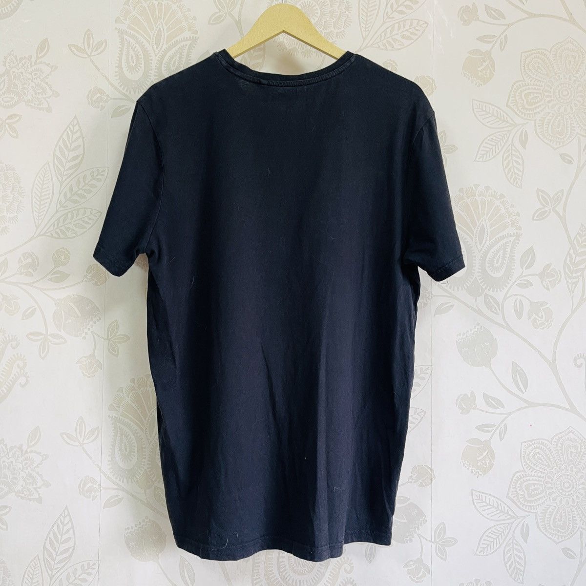 Band Tees INXS Rock Band 1977 TShirt Big Logo Printed Size US M / EU 48-50 / 2 - 4 Thumbnail