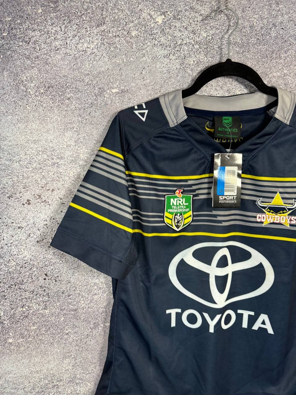Other NWT Cowboys NRL Toyota Rugby Jersey Blokcore Medium Size US M / EU 48-50 / 2 - 2 Thumbnail