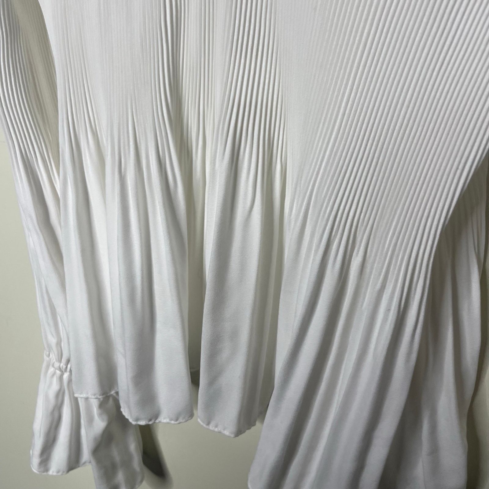 Other KALLMEYER IVORY CREPE PLEAT AND RELEASE ROMANCE TOP sz L Size L / US 10 / IT 46 - 7 Thumbnail