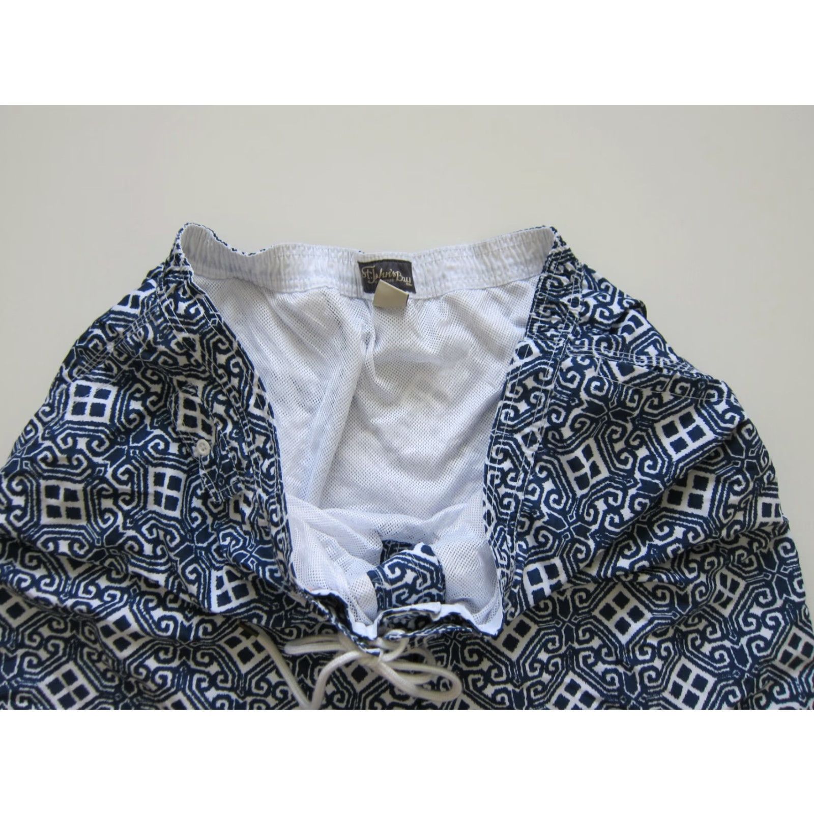 Vintage St. John's Bay White Blue Paisley Lined Swim Beach Board Shorts Men XXL Size US 39 - 4 Thumbnail