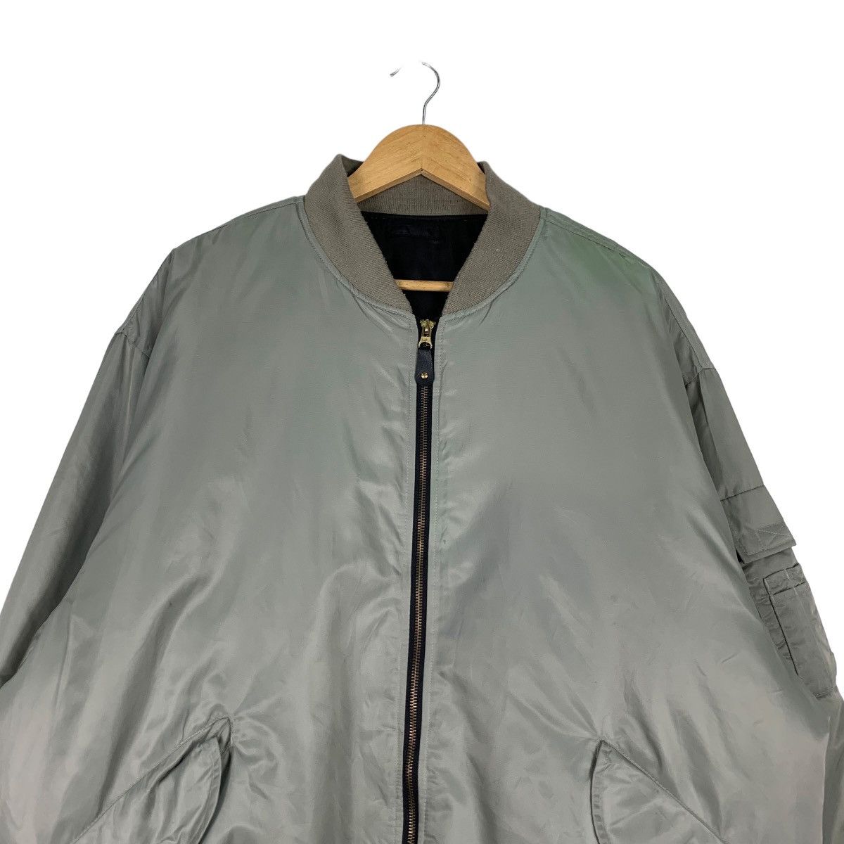 Japanese Brand Vintage Silver Grey Bomber Jacket Big Size #1108-C50 Size US XXL / EU 58 / 5 - 2 Thumbnail