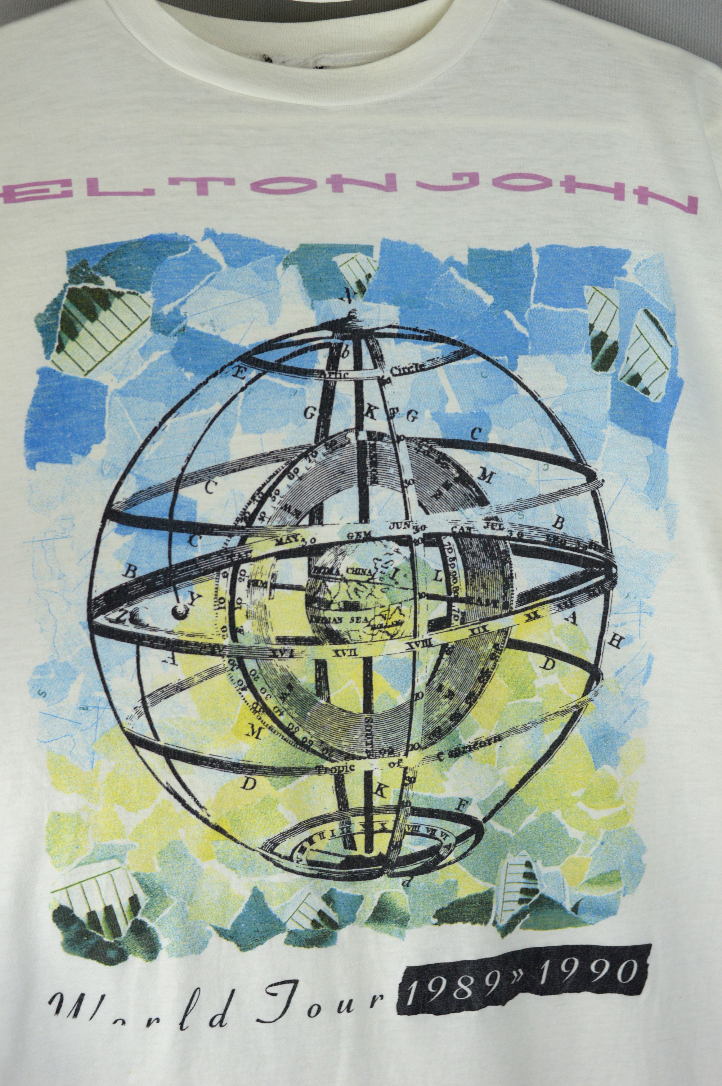 Vintage Vintage Elton John 1989 World Tour t shirt Size US XL / EU 56 / 4 - 3 Thumbnail